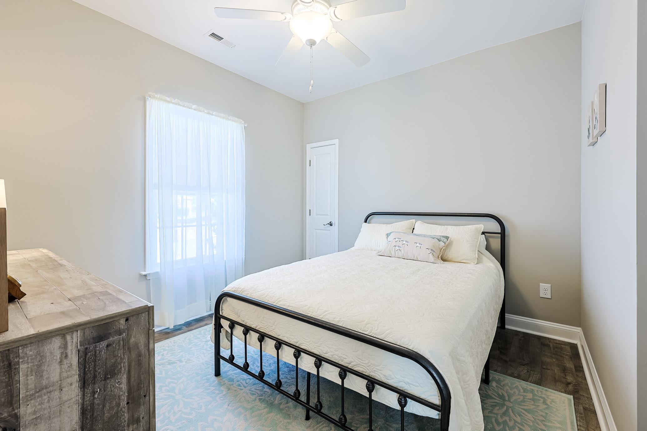 768 Hobonny Loop Property Photo 16