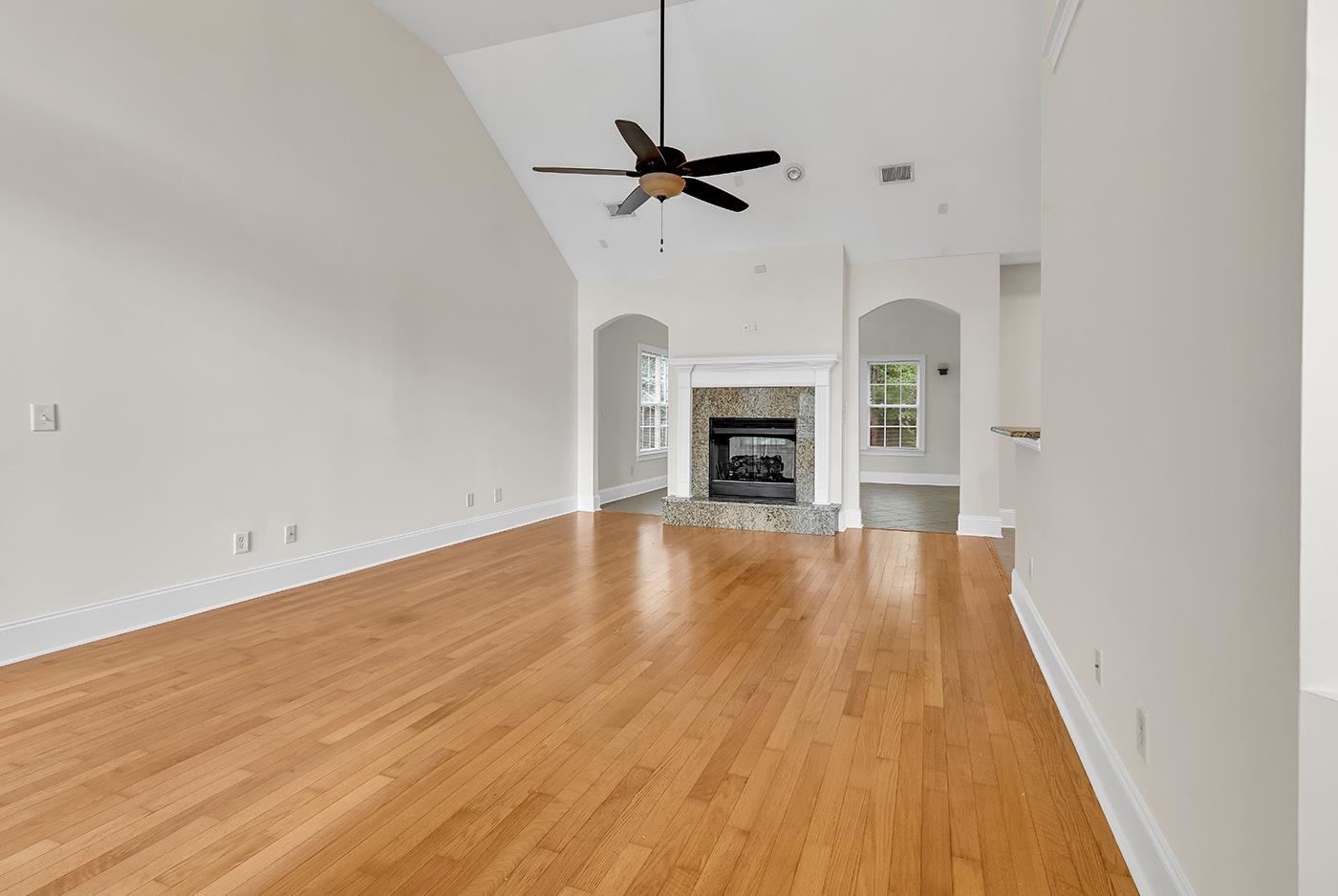 284 Chamberlin Rd. Property Photo 3