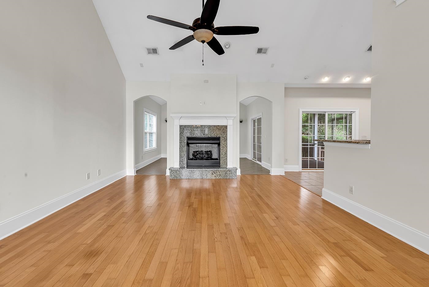 284 Chamberlin Rd. Property Photo 4