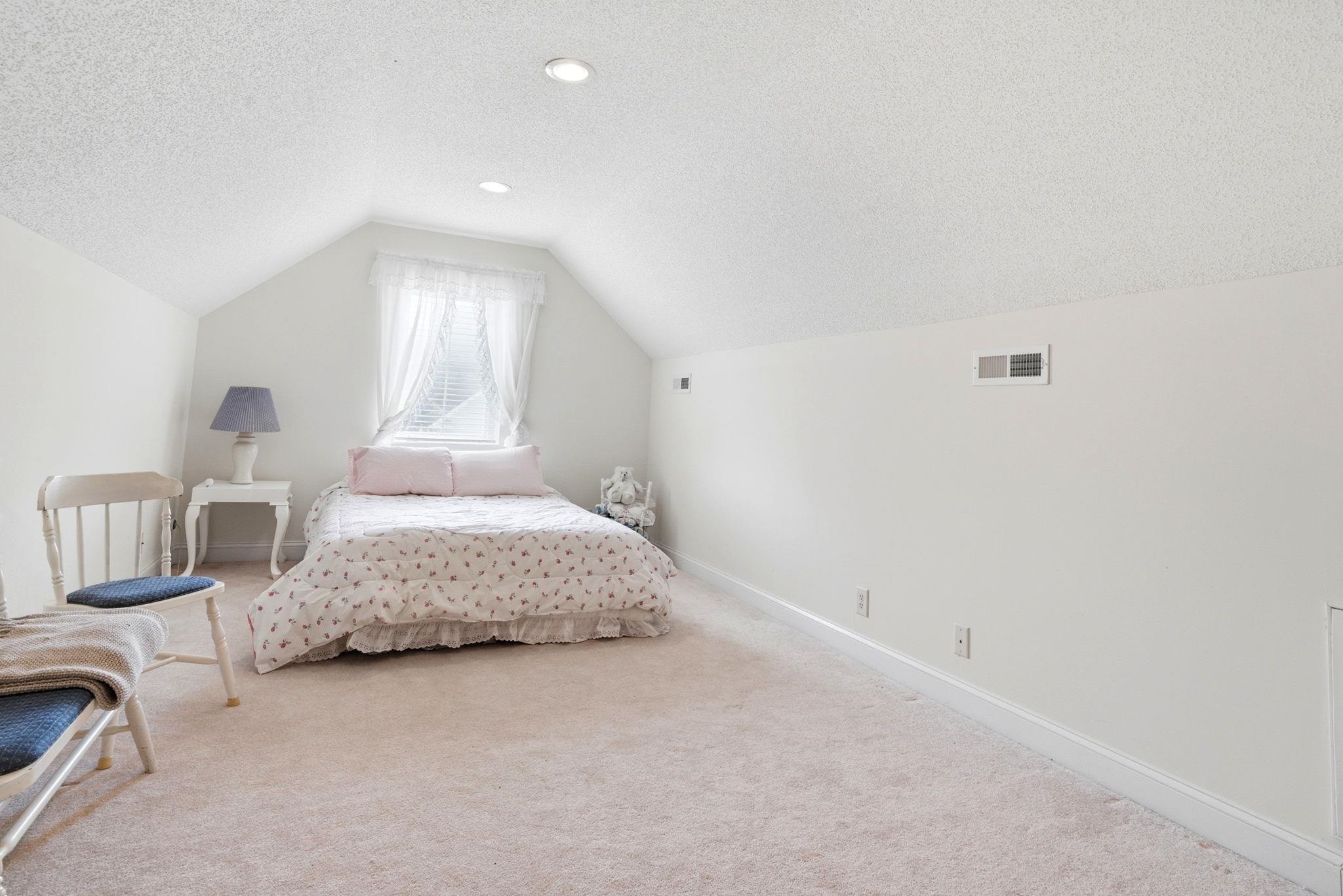 1516 Saint Thomas Circle Property Photo 32