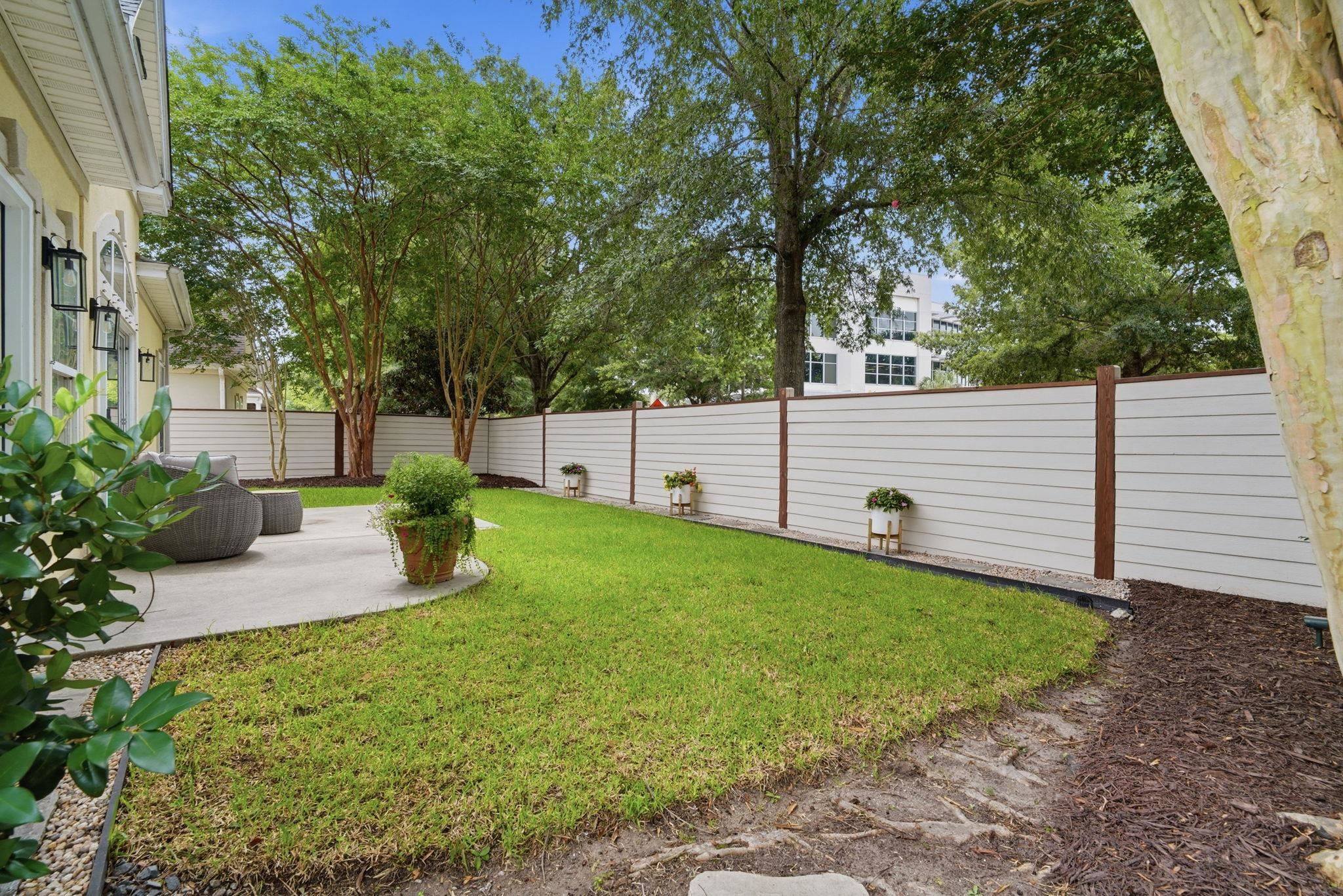 1516 Saint Thomas Circle Property Photo 34