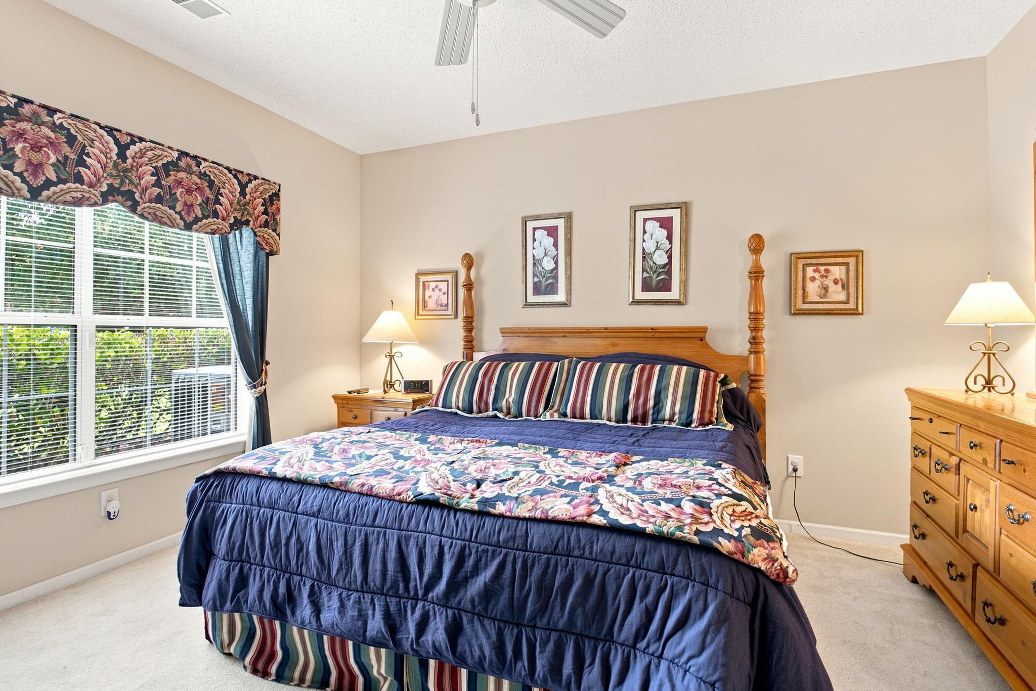 4496 Girvan Dr. Property Photo 26