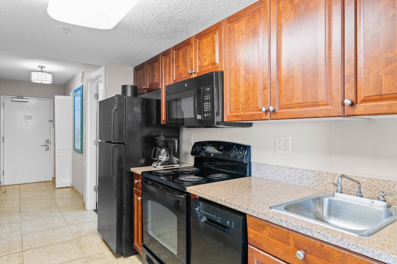 5200 N Ocean Blvd. Property Photo 7