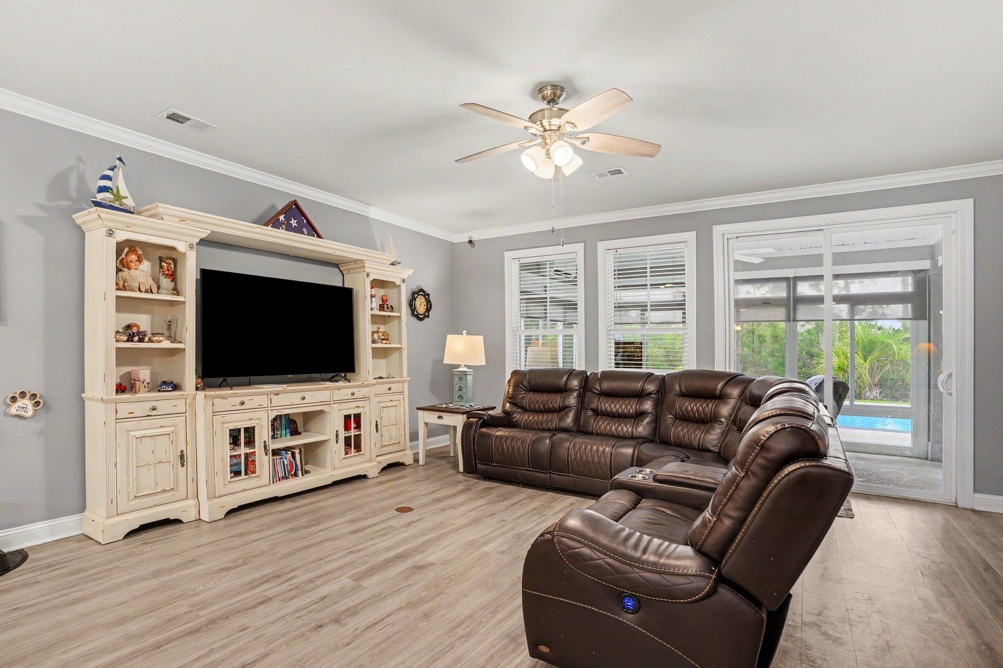 1012 Desert Wheatgrass Dr. Property Photo 13