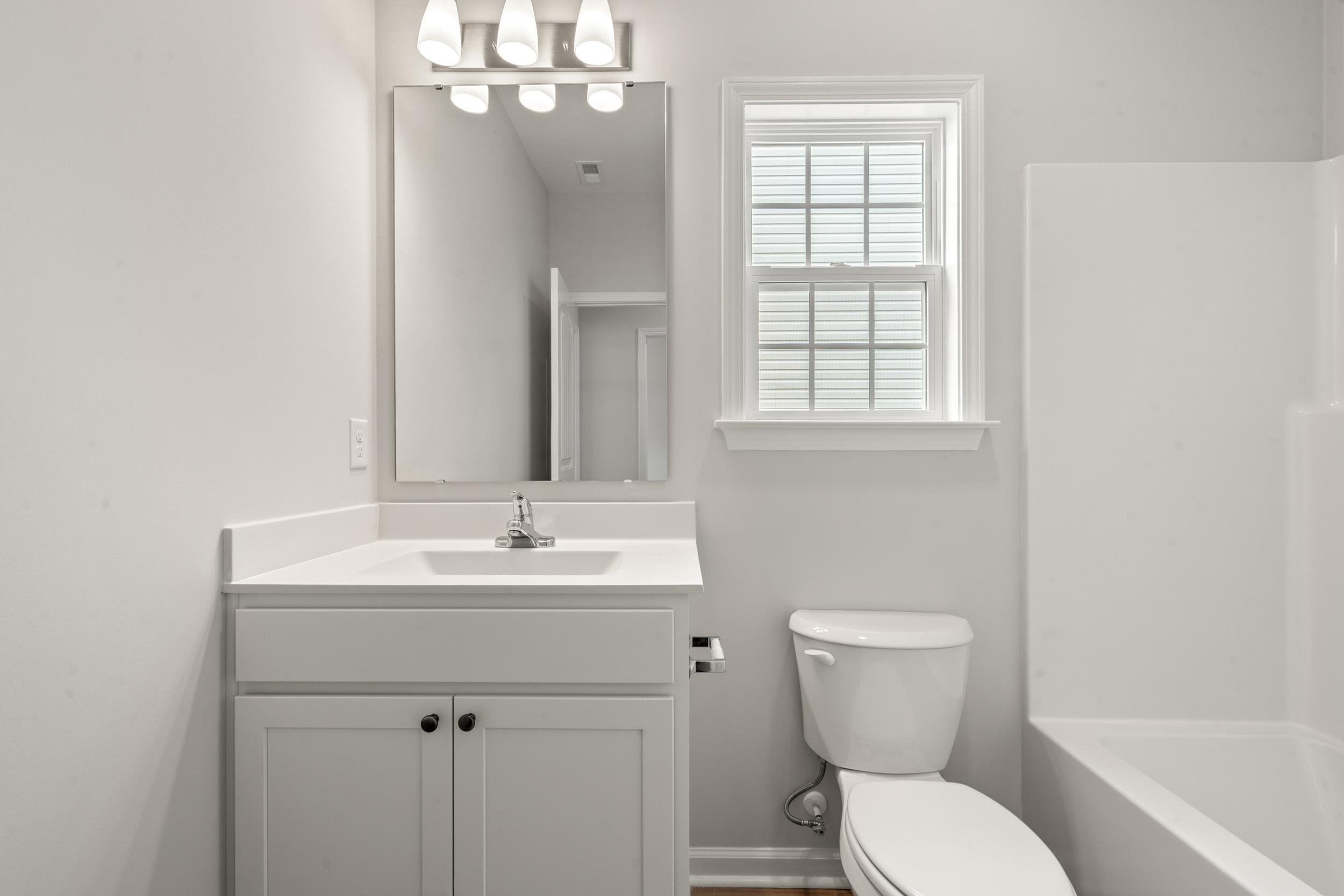1401 Loop Circle Property Photo 14