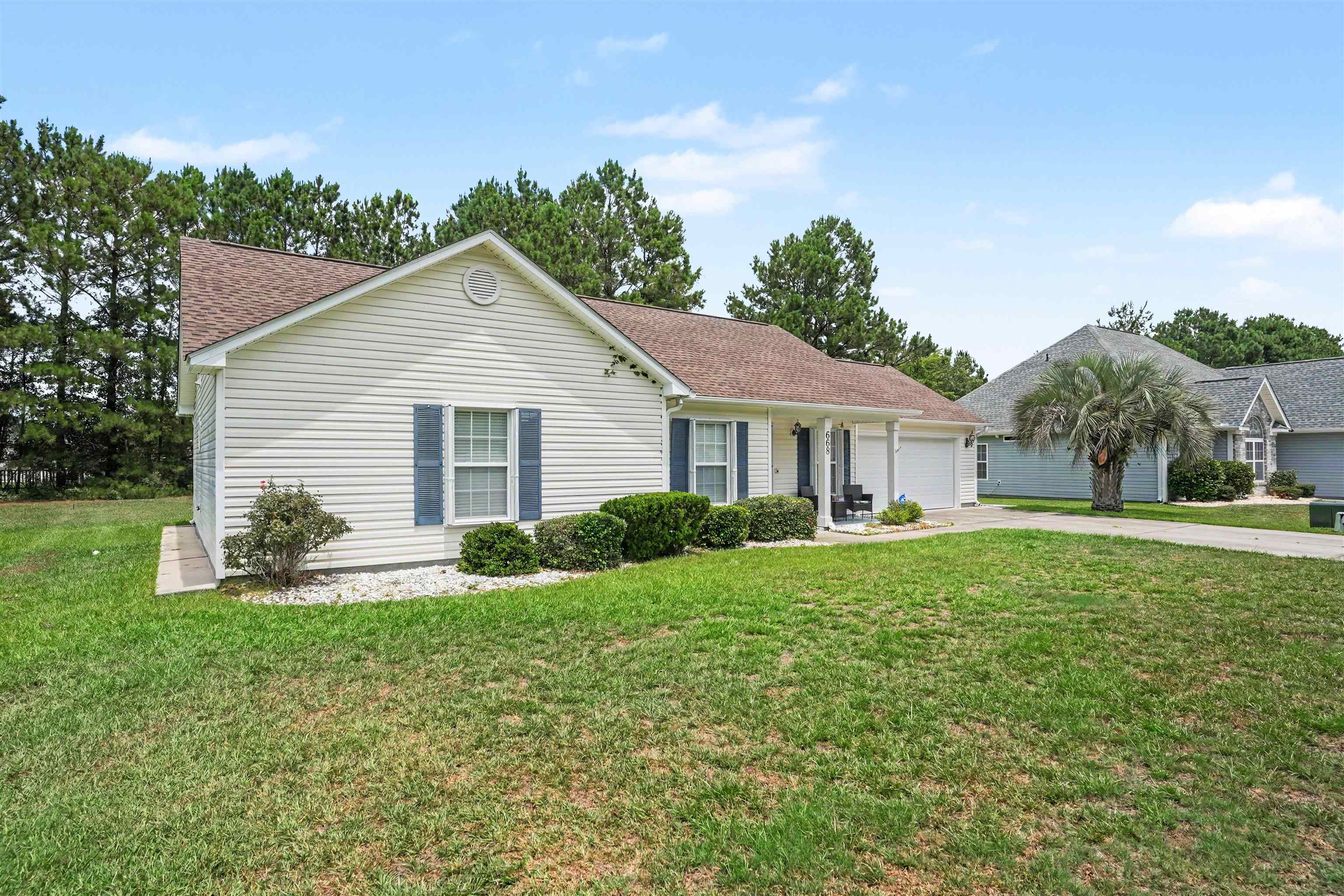 668 Wintercreeper Dr. Property Photo 4
