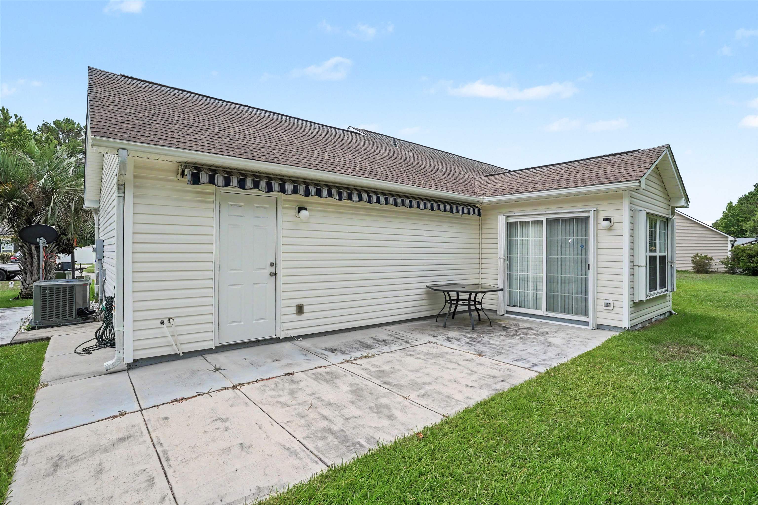 668 Wintercreeper Dr. Property Photo 27