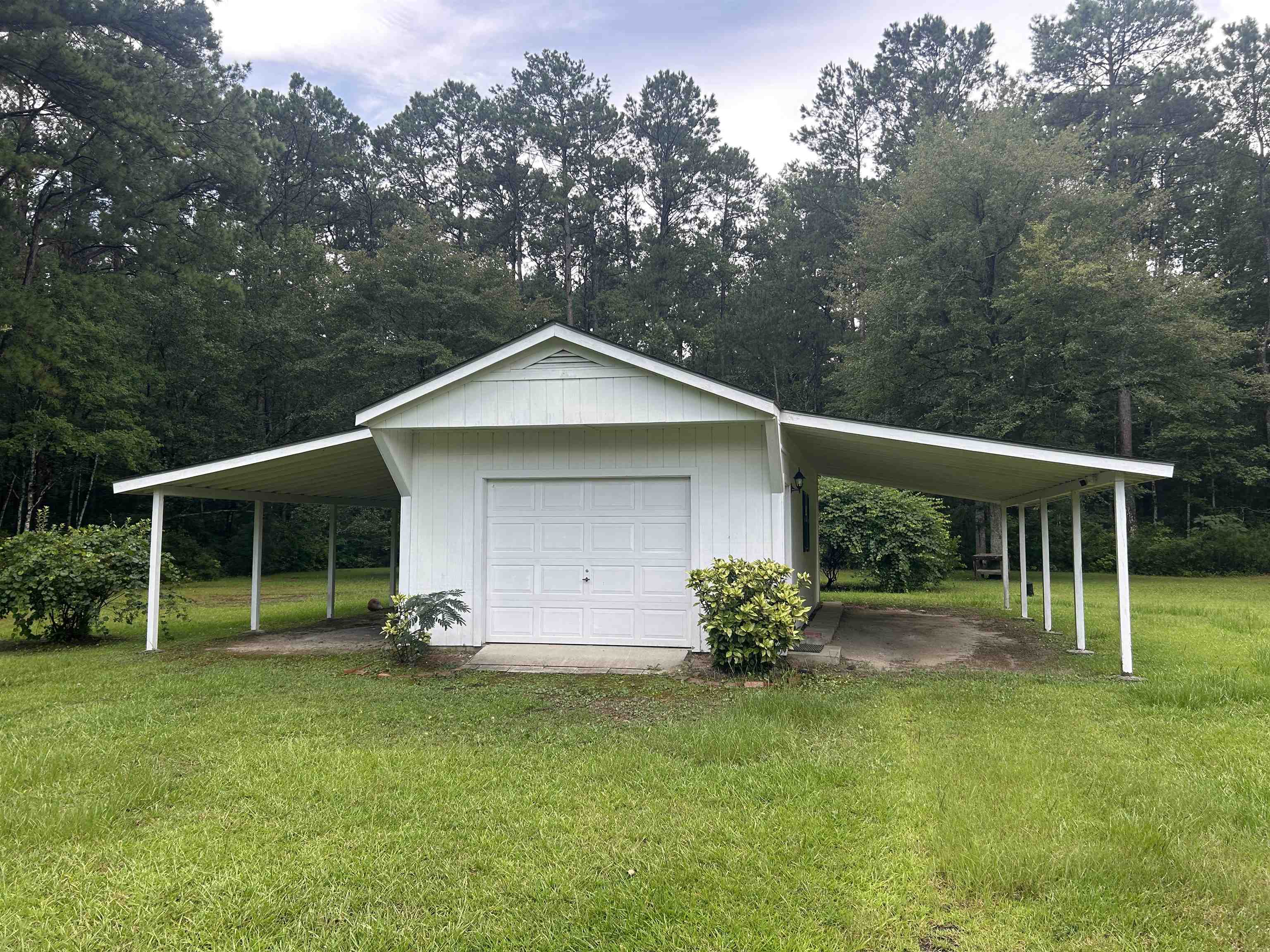 4259 Roscoe Rd. Property Photo 6