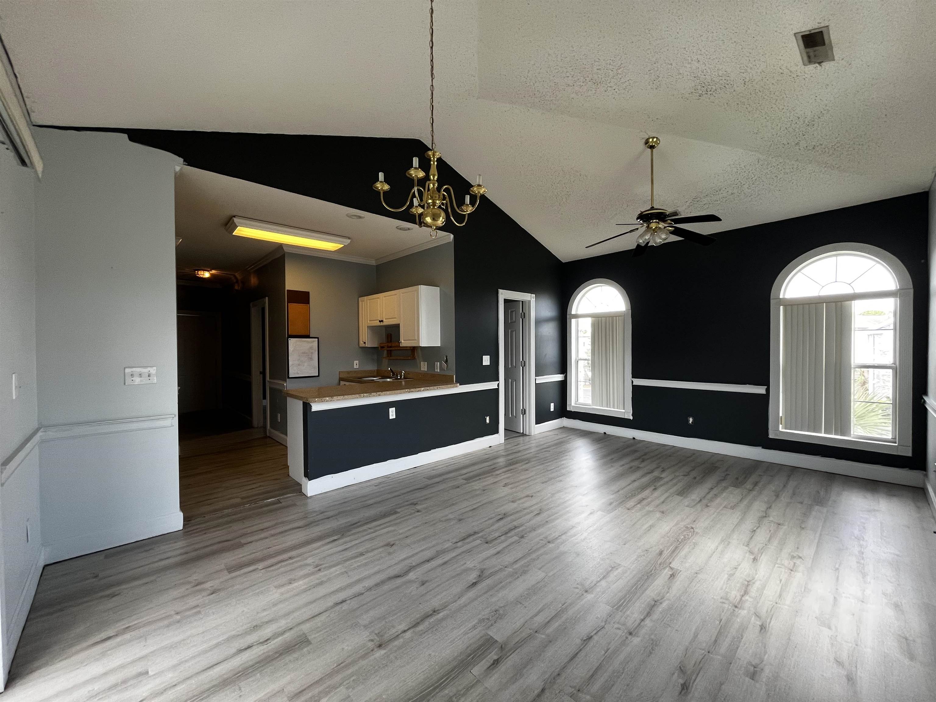 4725 Wild Iris Dr. Property Photo 5