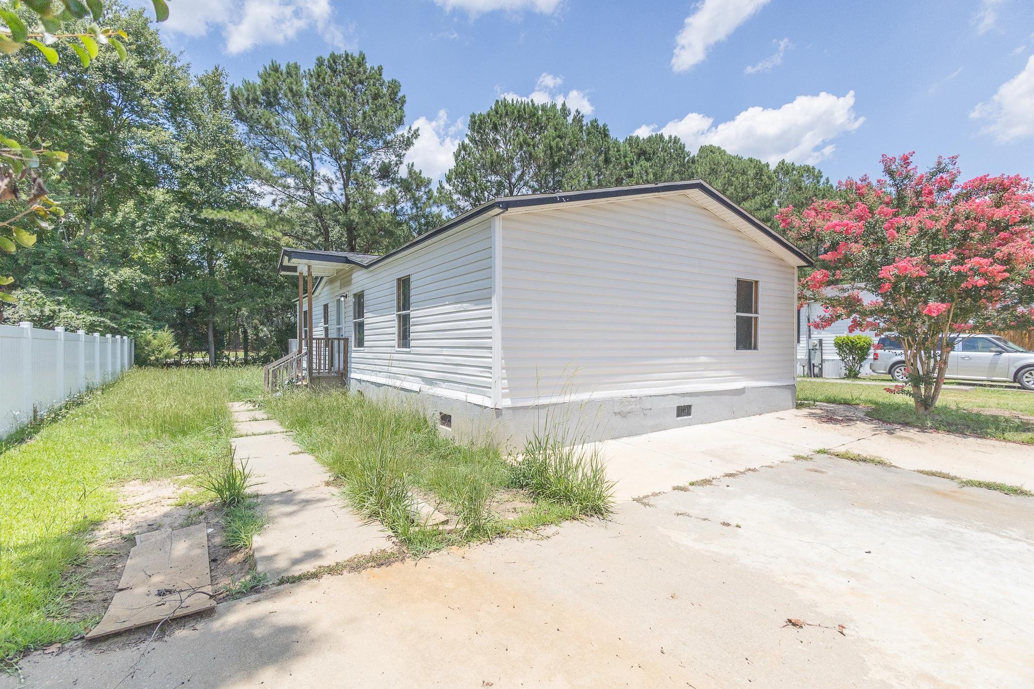3785 Mayfield Dr. Property Photo 1