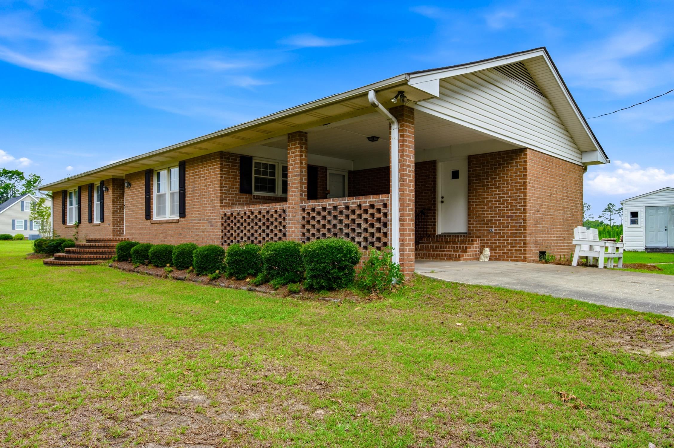 1007 Academy Dr. Property Photo 4