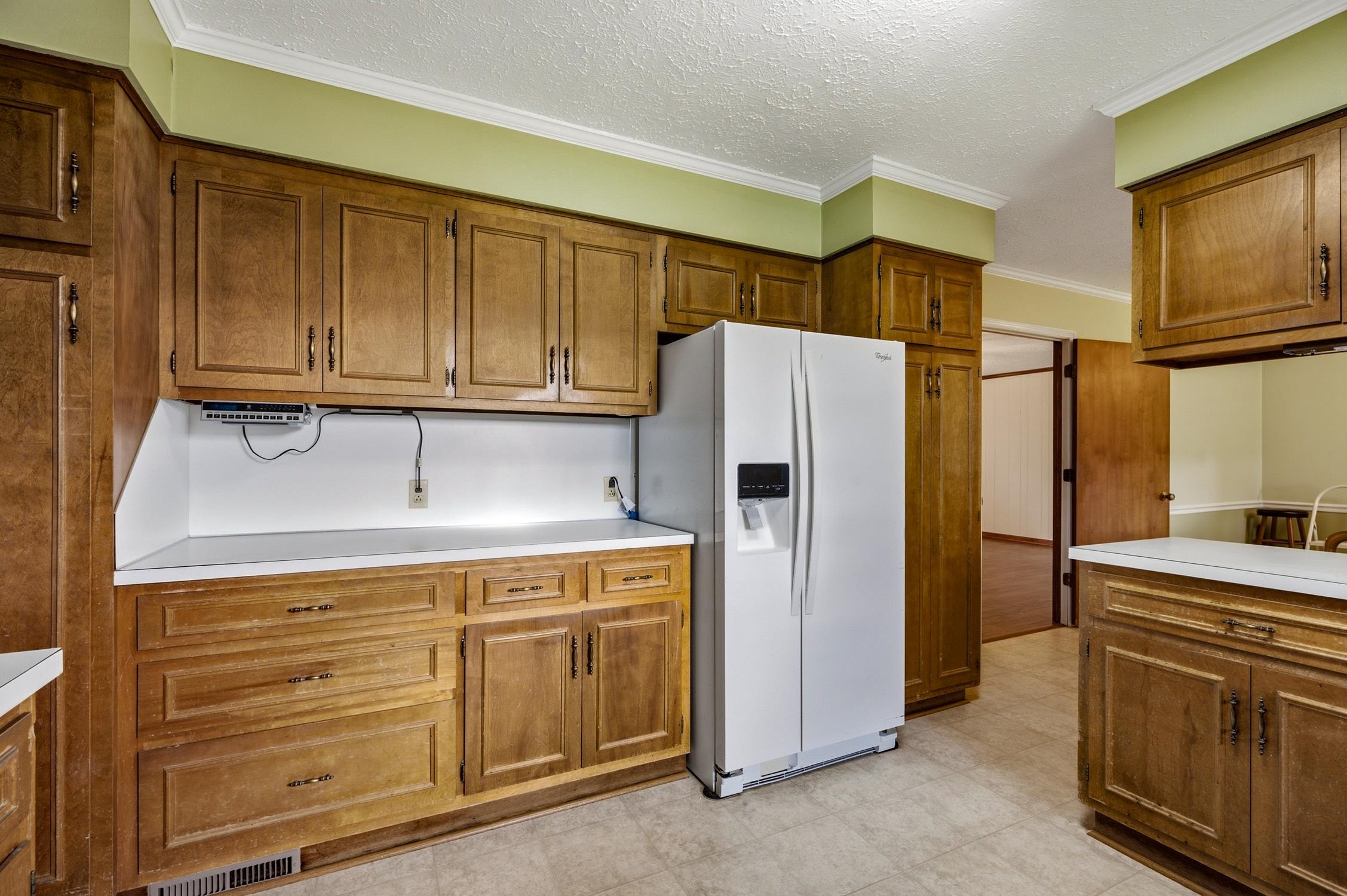 1007 Academy Dr. Property Photo 14