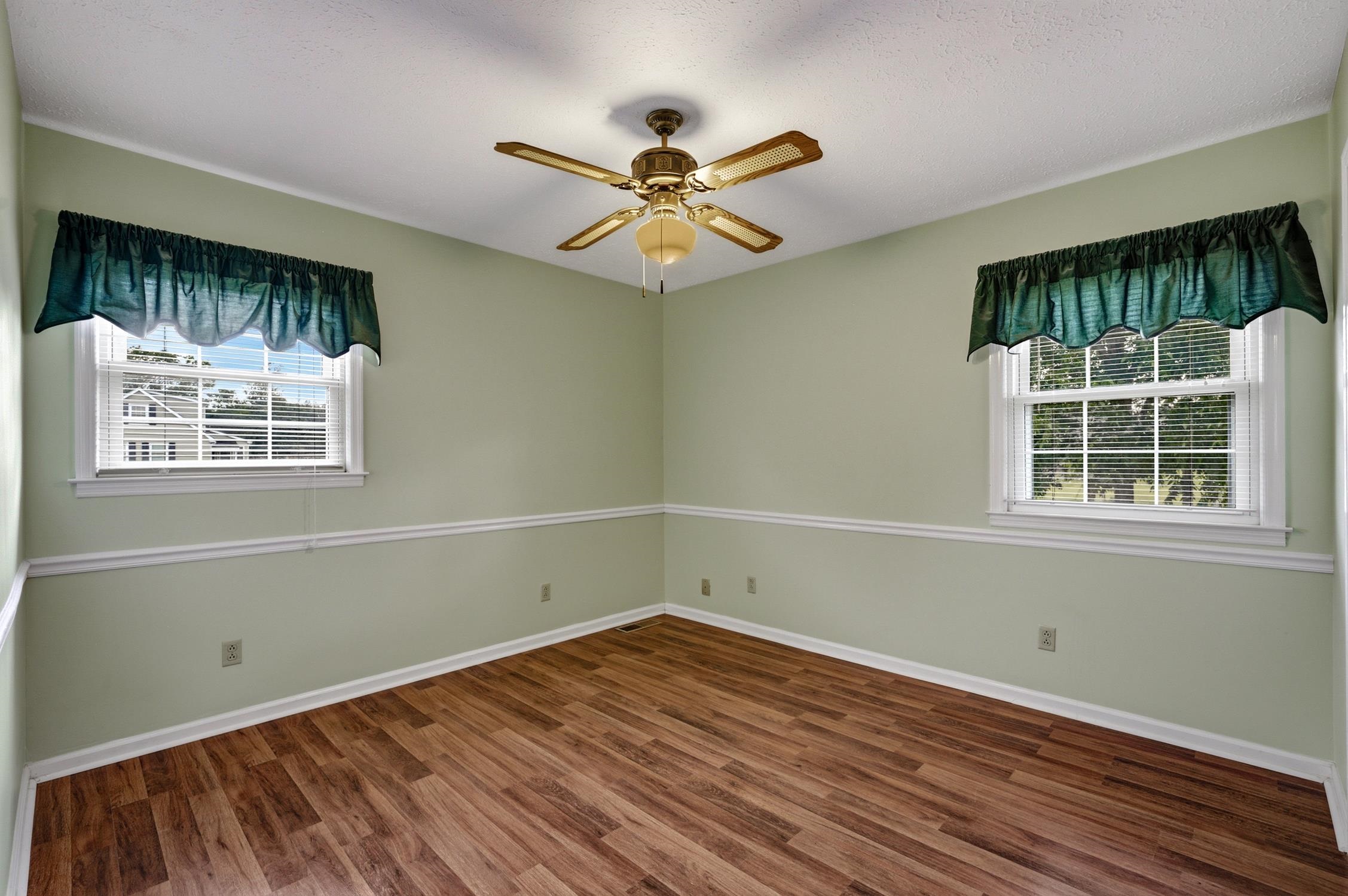 1007 Academy Dr. Property Photo 20