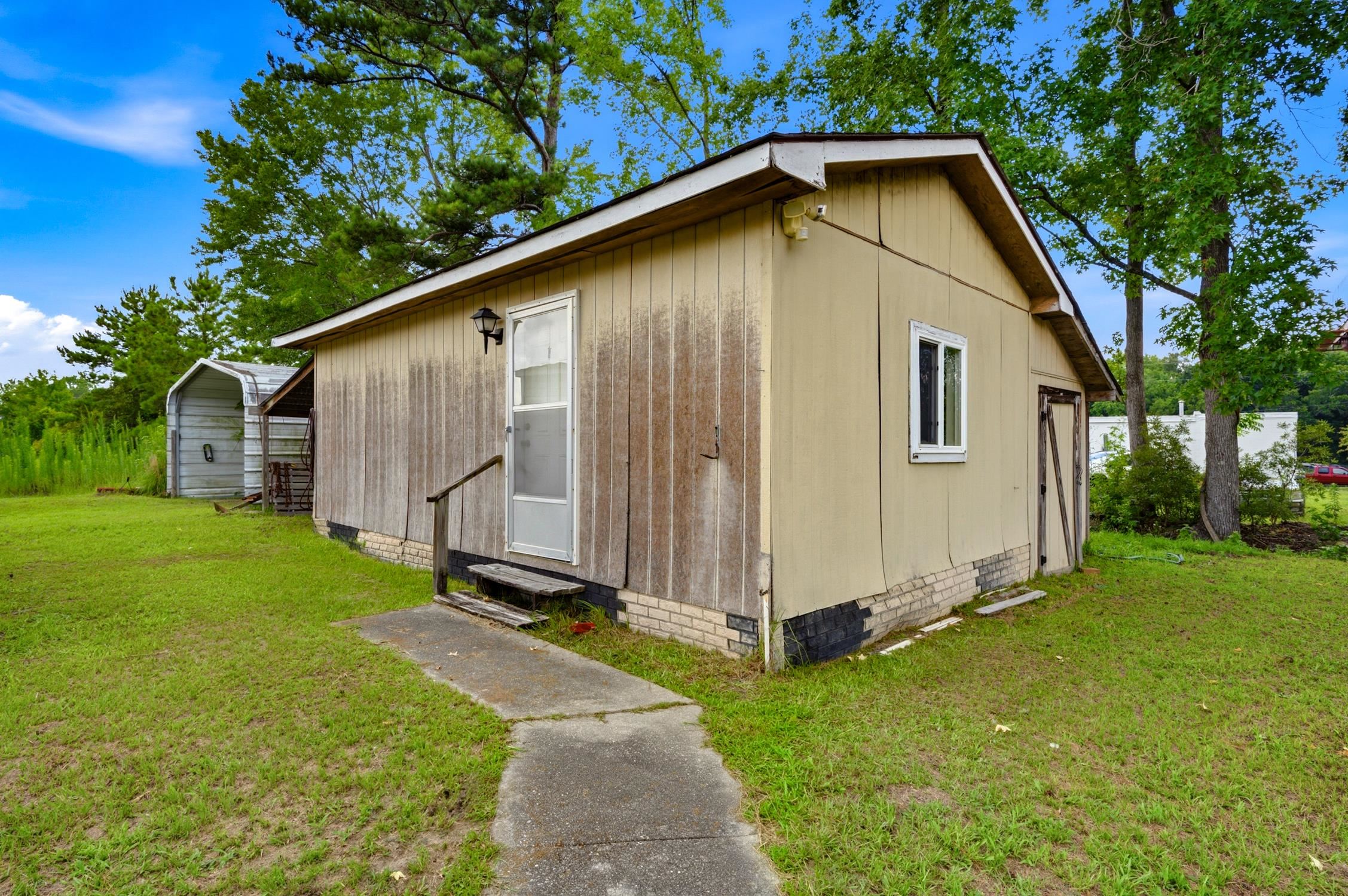 1007 Academy Dr. Property Photo 34
