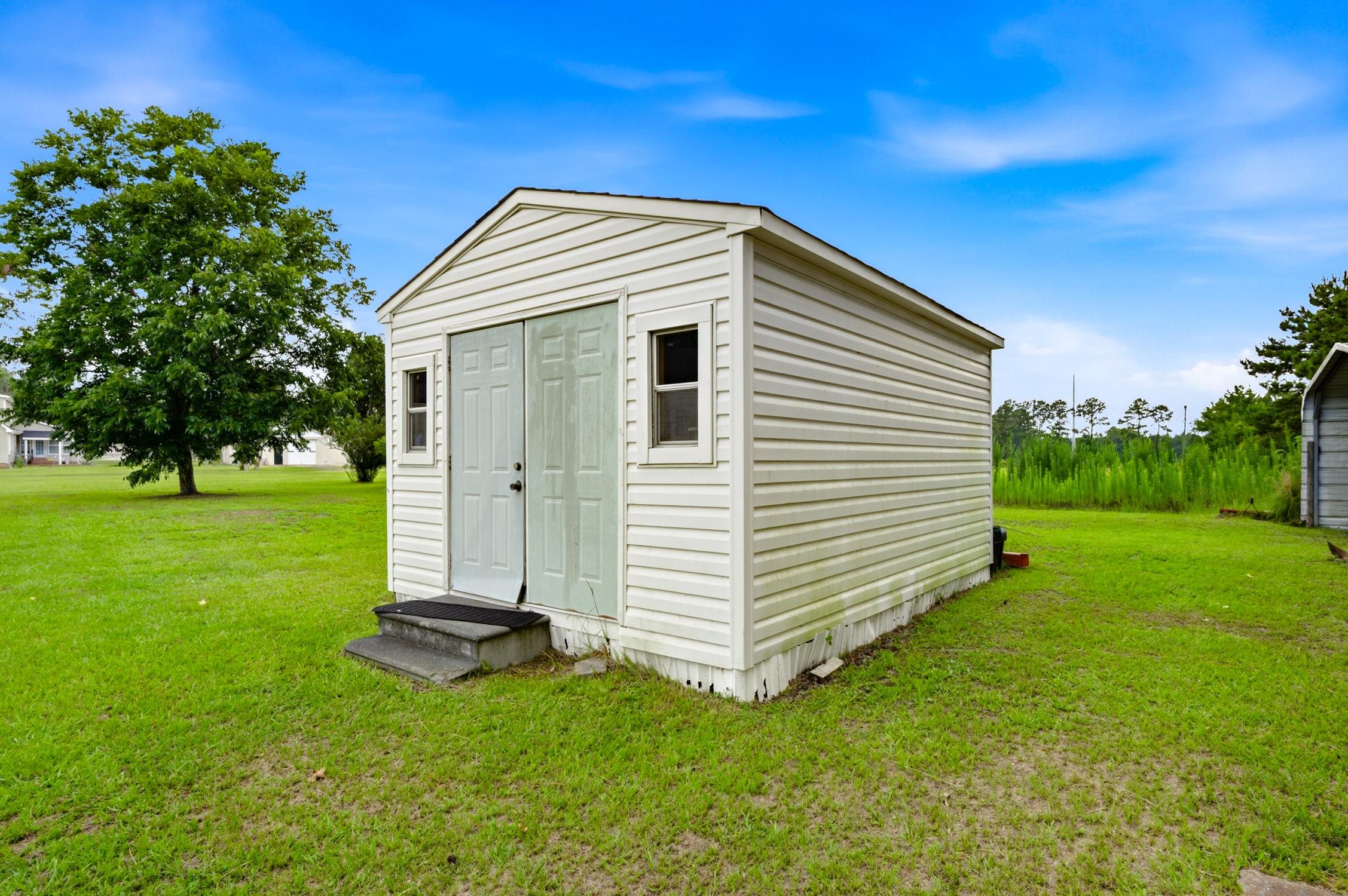1007 Academy Dr. Property Photo 37