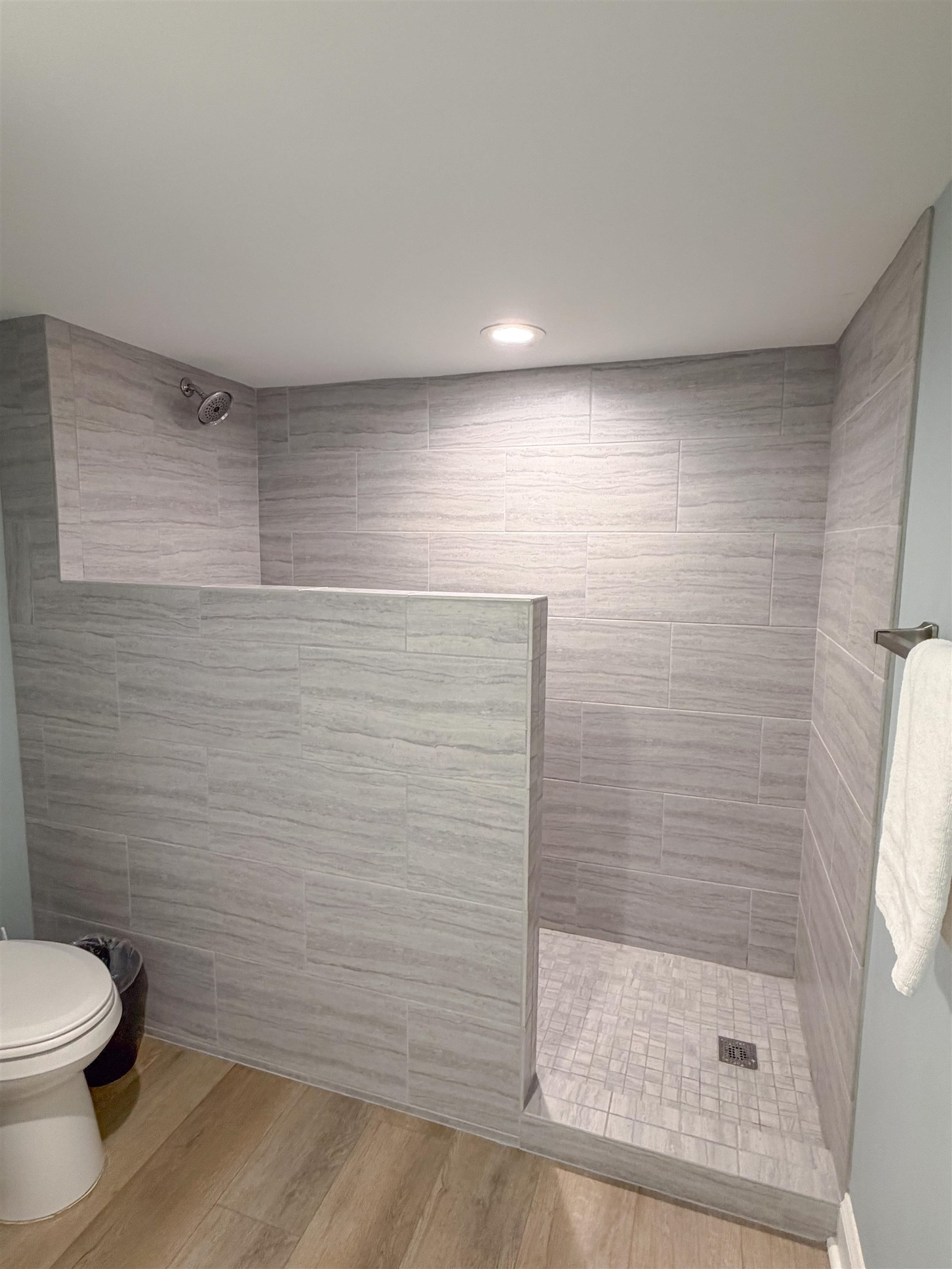 8560 Queensway Blvd. Property Photo 20
