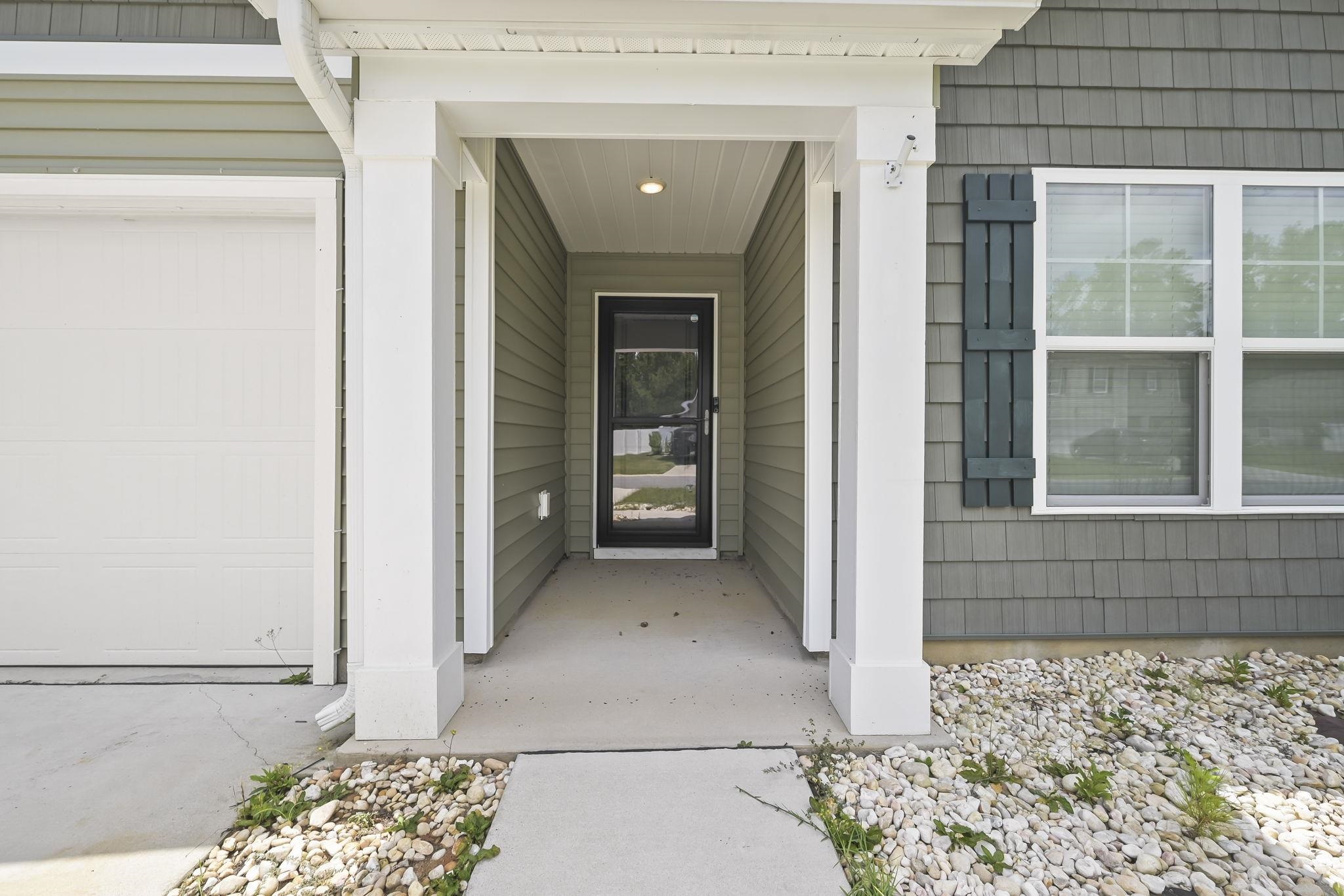 187 Seasons Trace Loop Property Photo 4