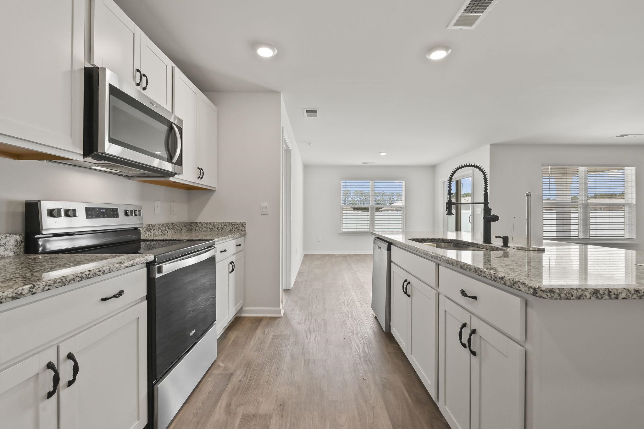 187 Seasons Trace Loop Property Photo 9