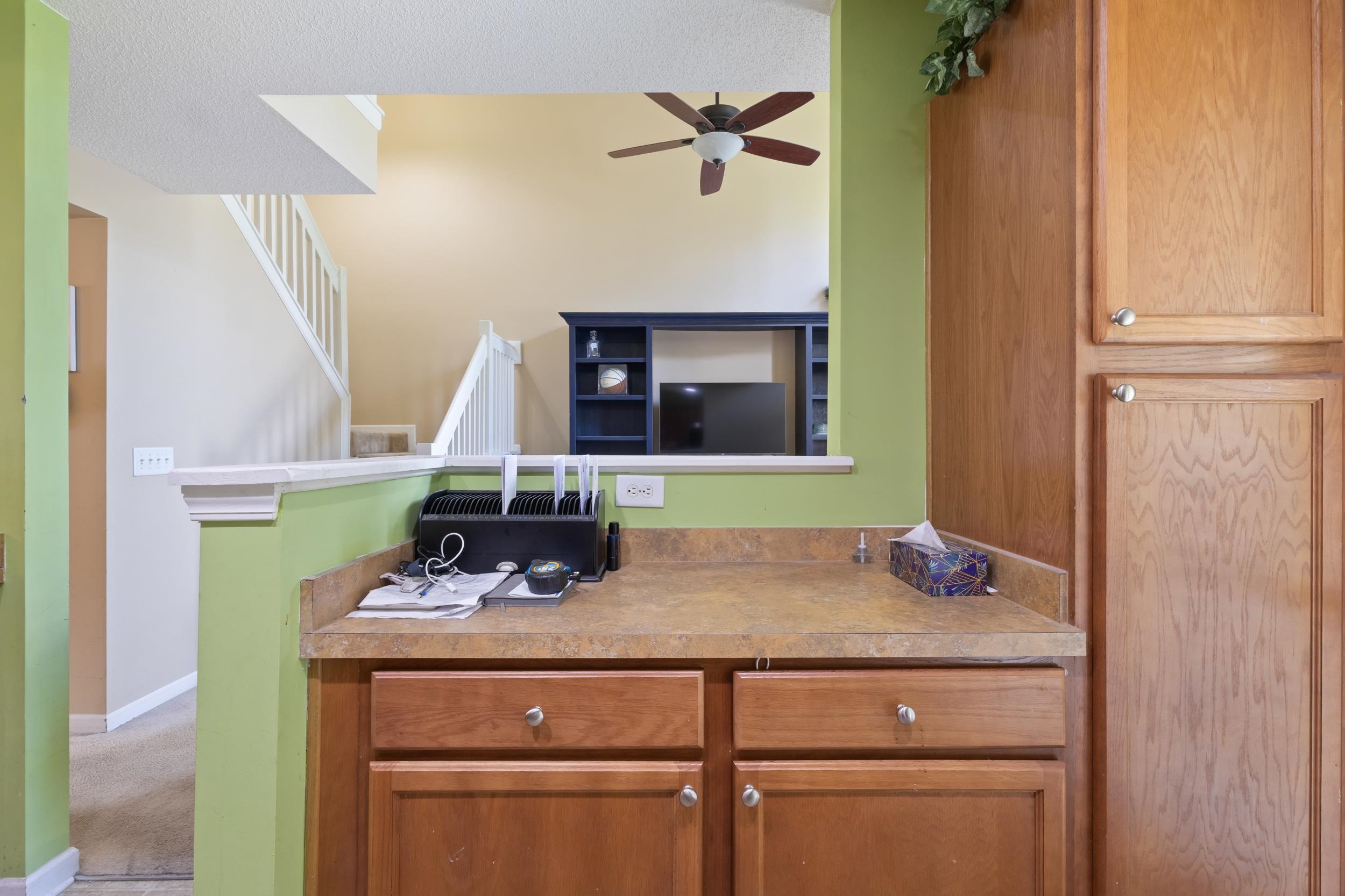 552 Uniola Dr. Property Photo 18