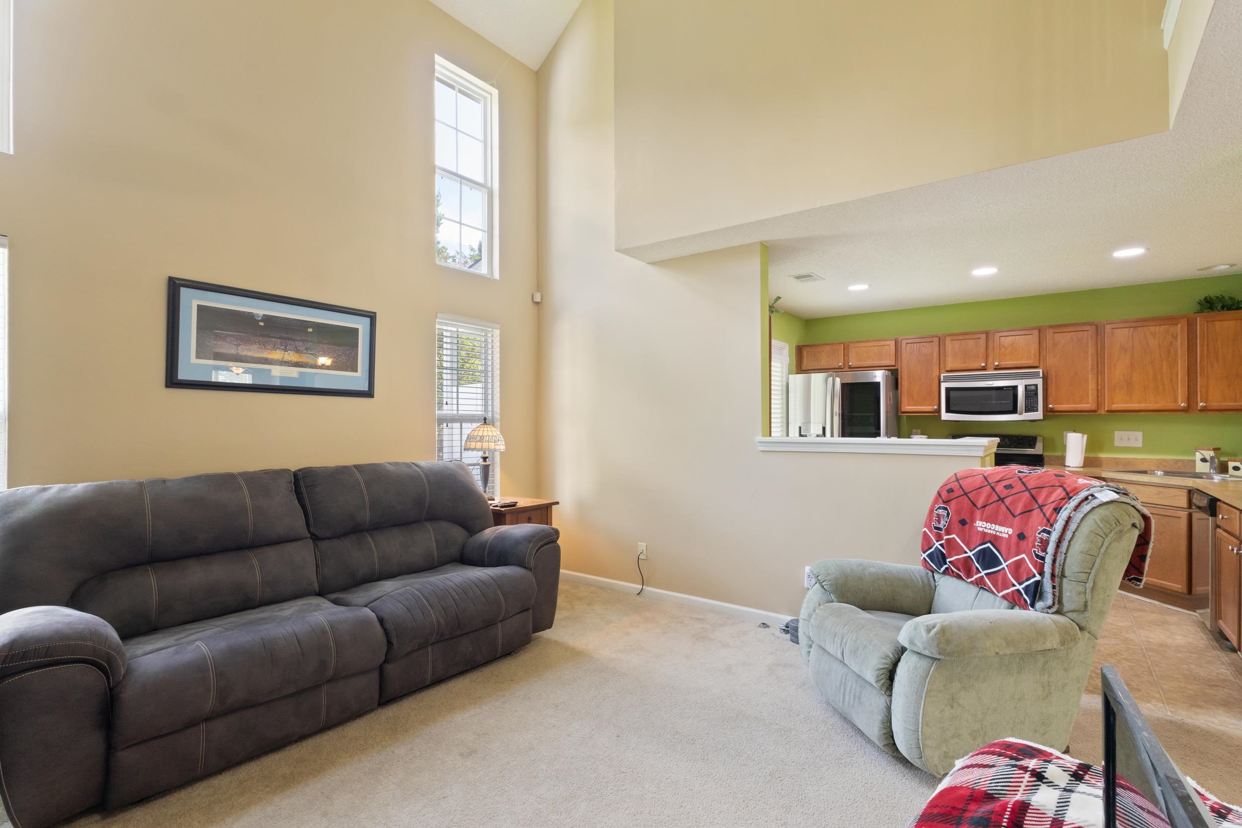 552 Uniola Dr. Property Photo 21