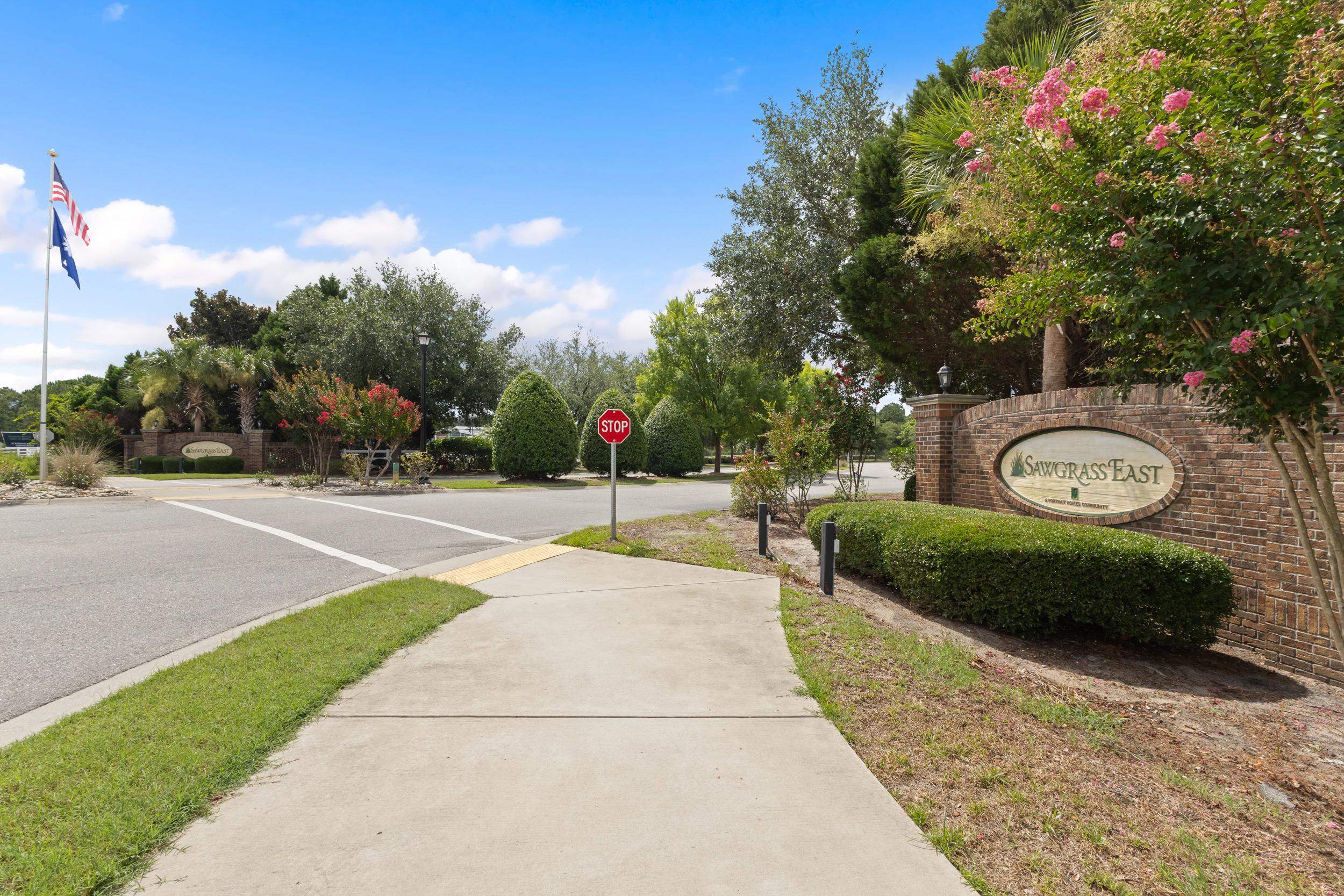 552 Uniola Dr. Property Photo 48