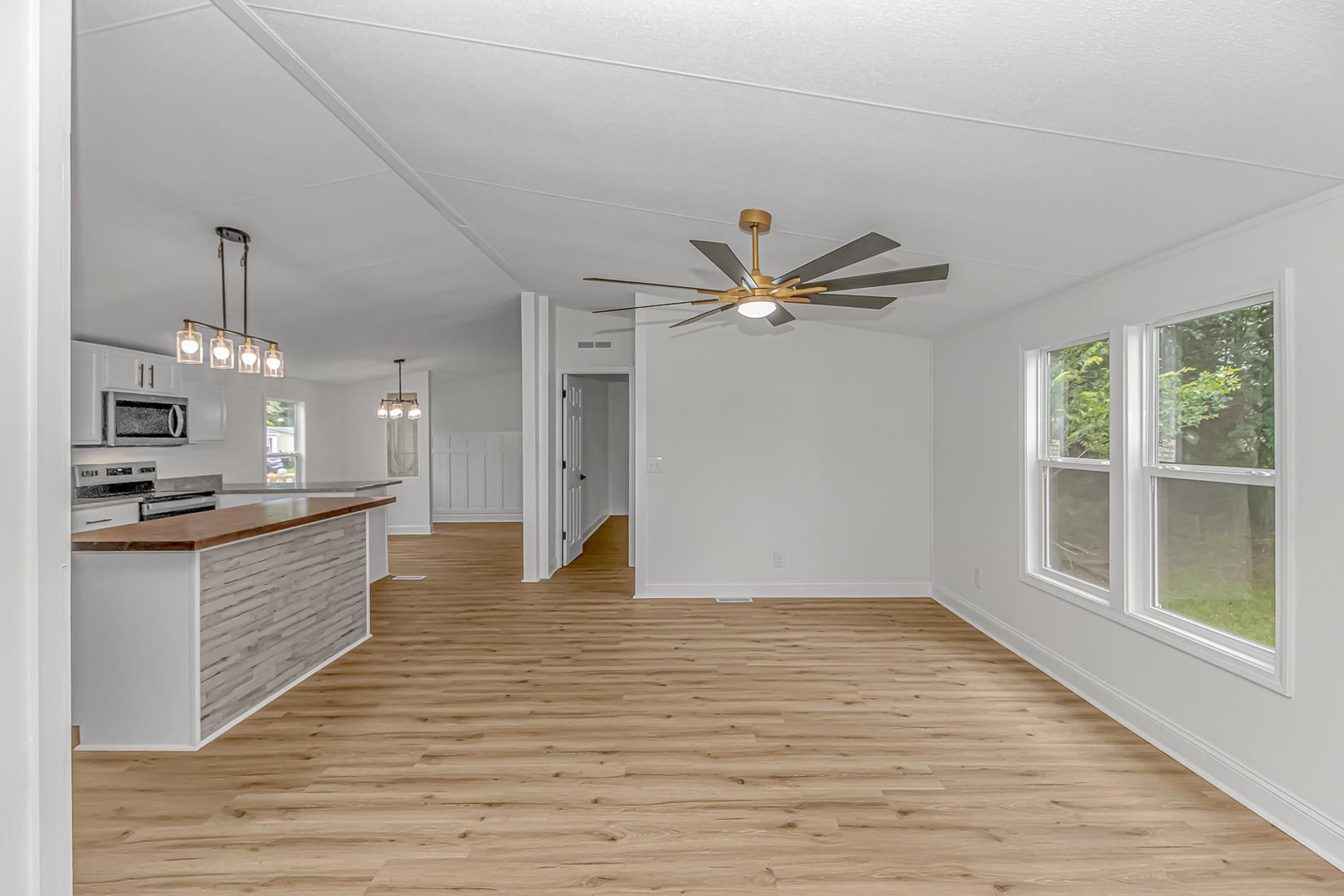 8157 Woodland Dr. Property Photo 18