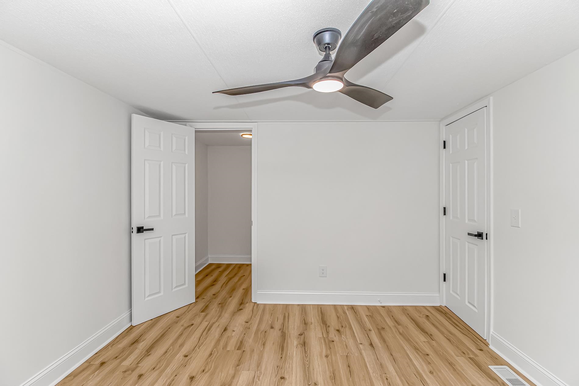 8157 Woodland Dr. Property Photo 26