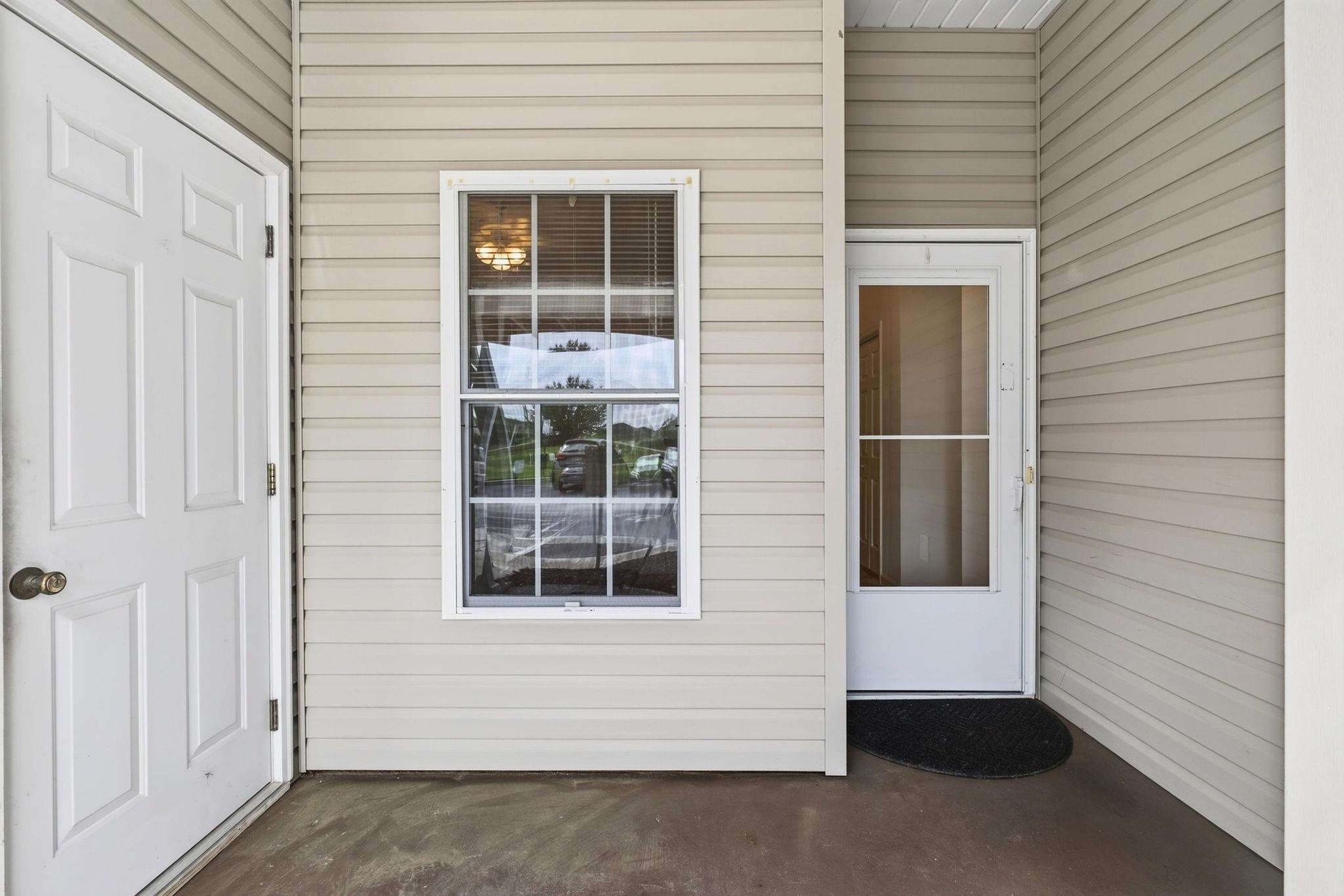 130 Lazy Willow Ln. Property Photo 2
