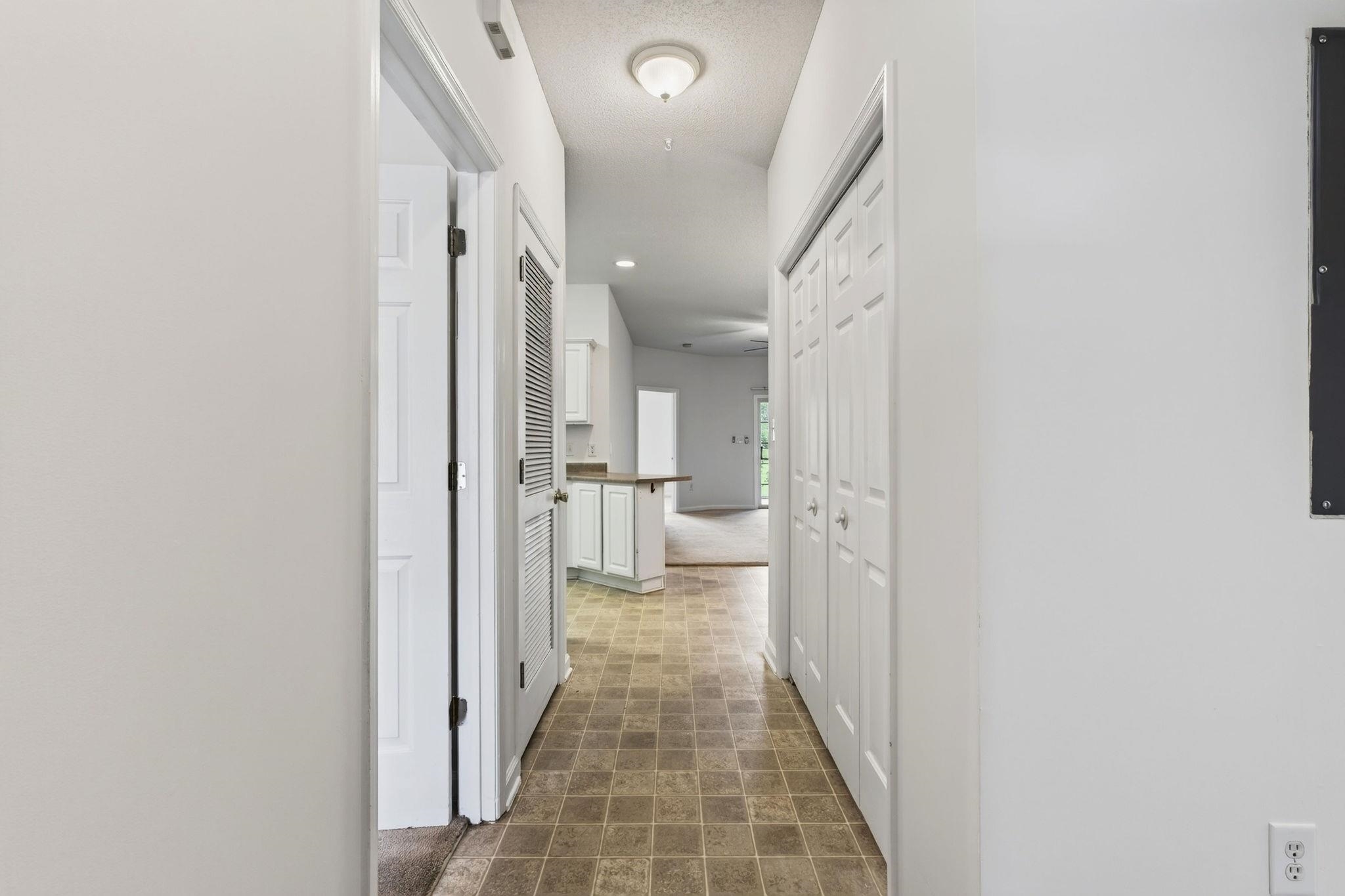 130 Lazy Willow Ln. Property Photo 15