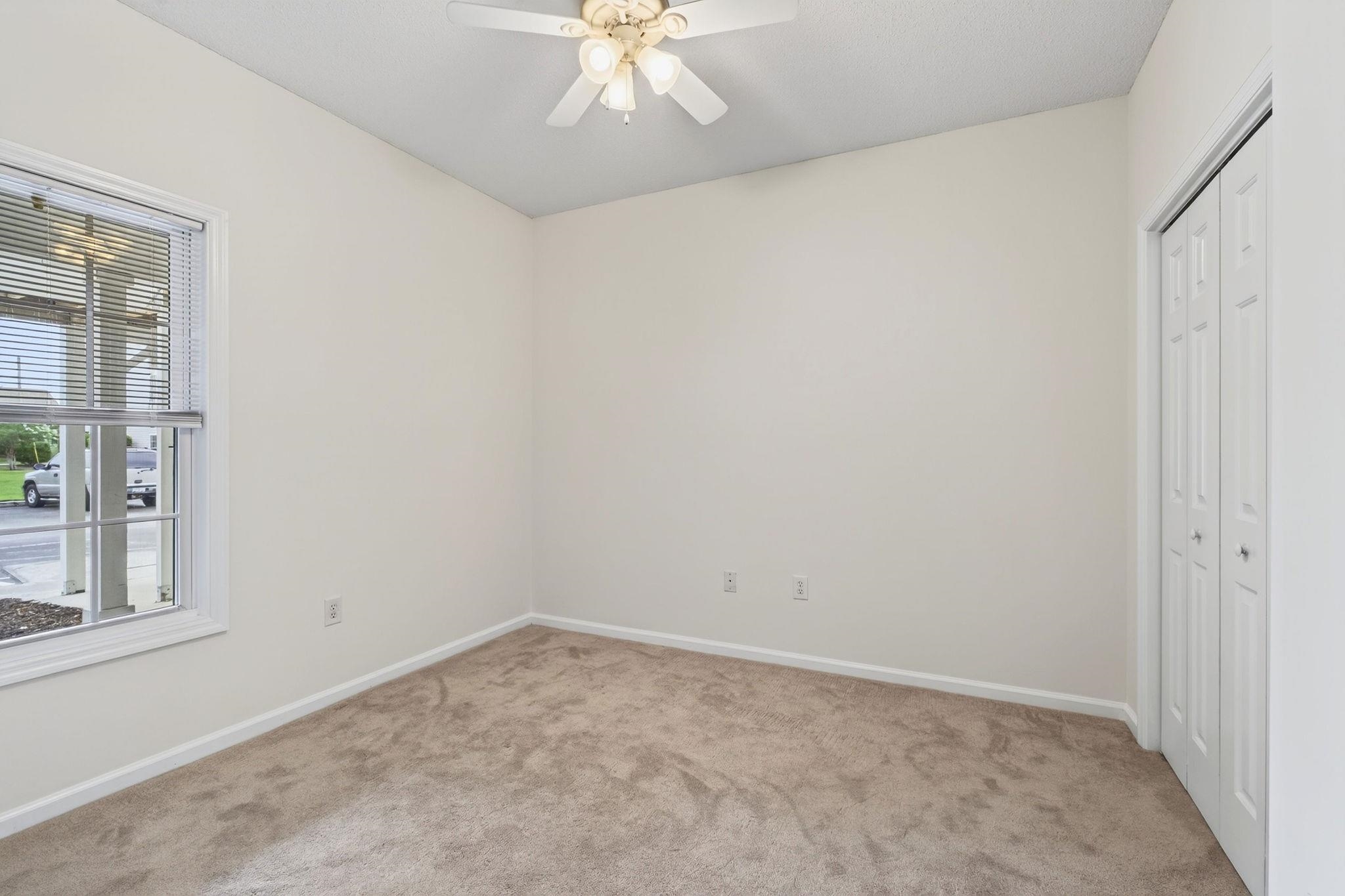 130 Lazy Willow Ln. Property Photo 16