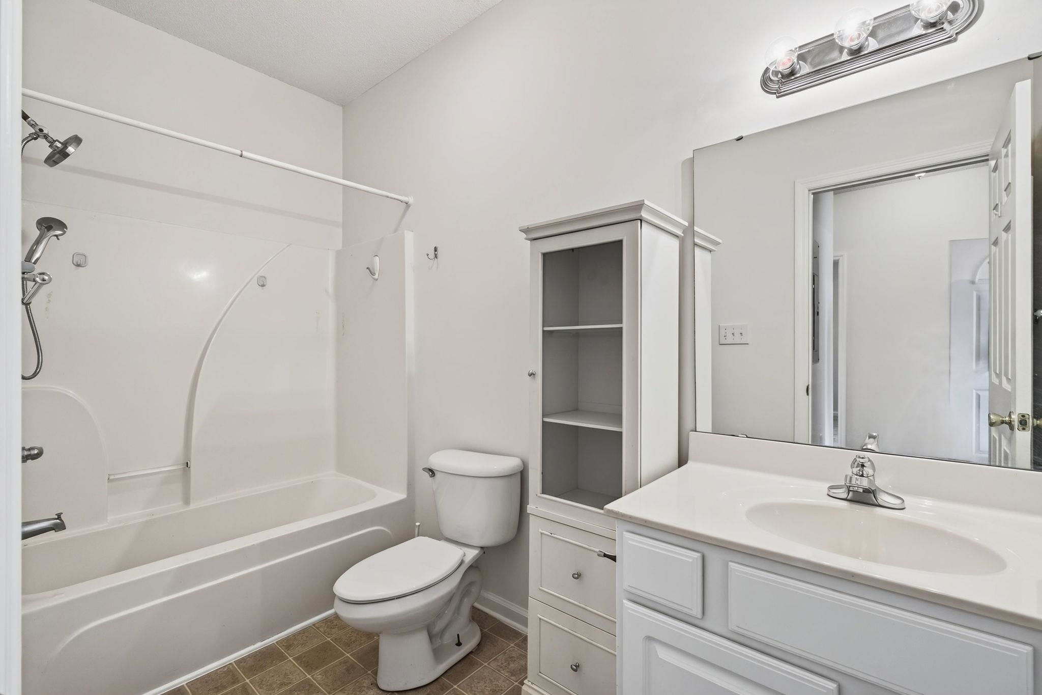 130 Lazy Willow Ln. Property Photo 18