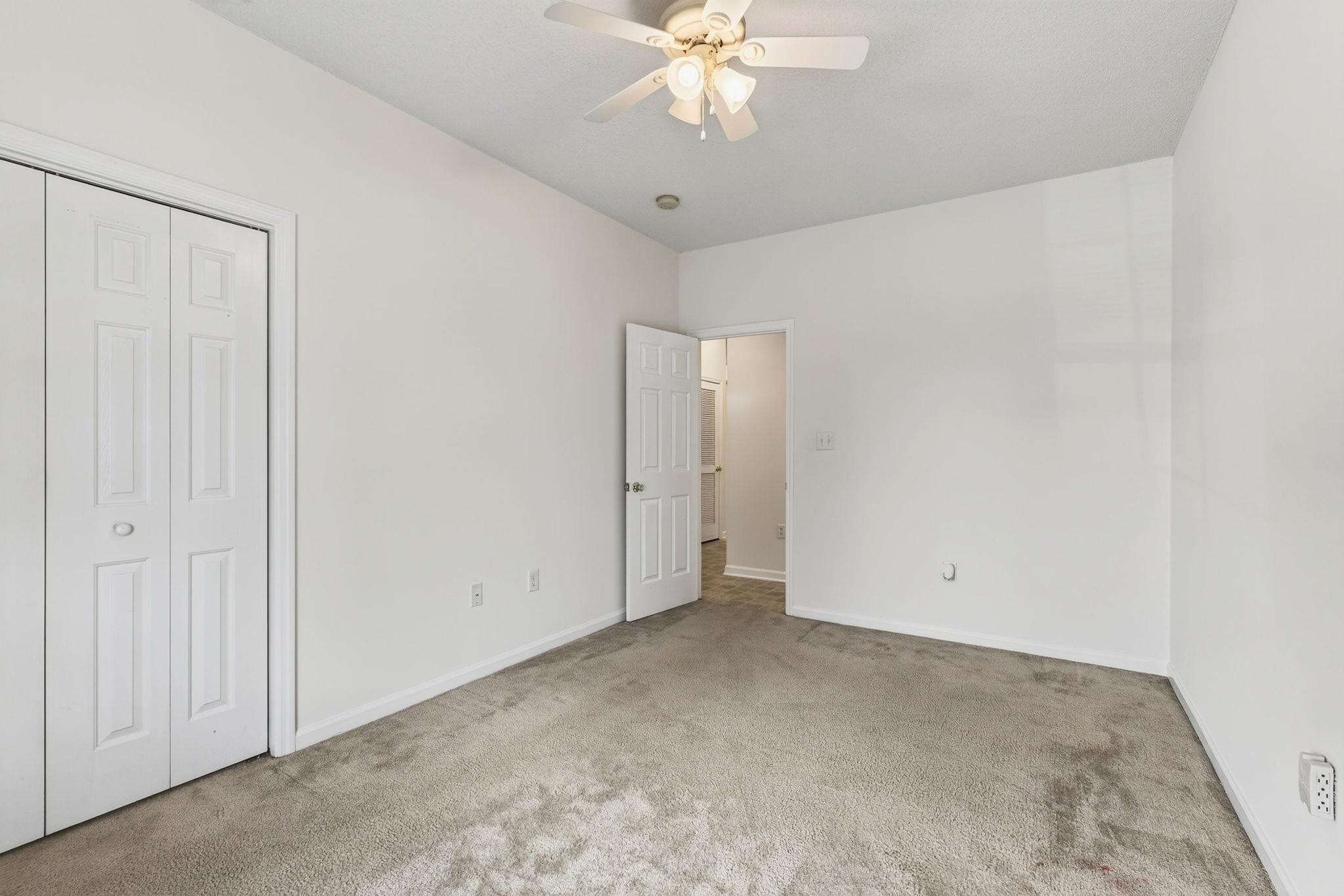 130 Lazy Willow Ln. Property Photo 20
