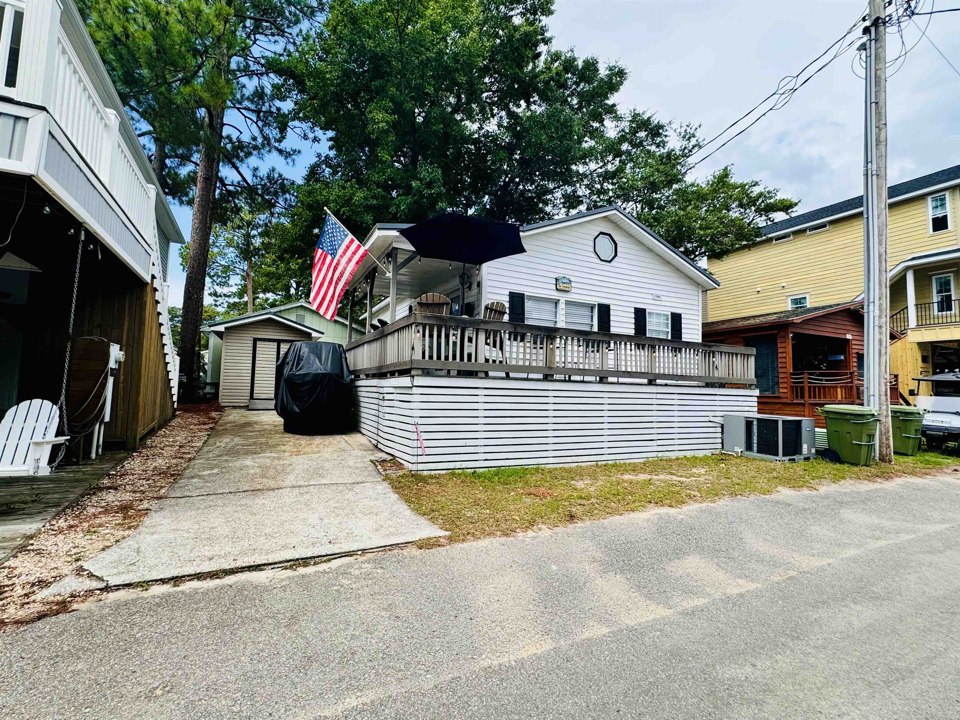 6001 - 1795 S Kings Hwy. Property Photo 1