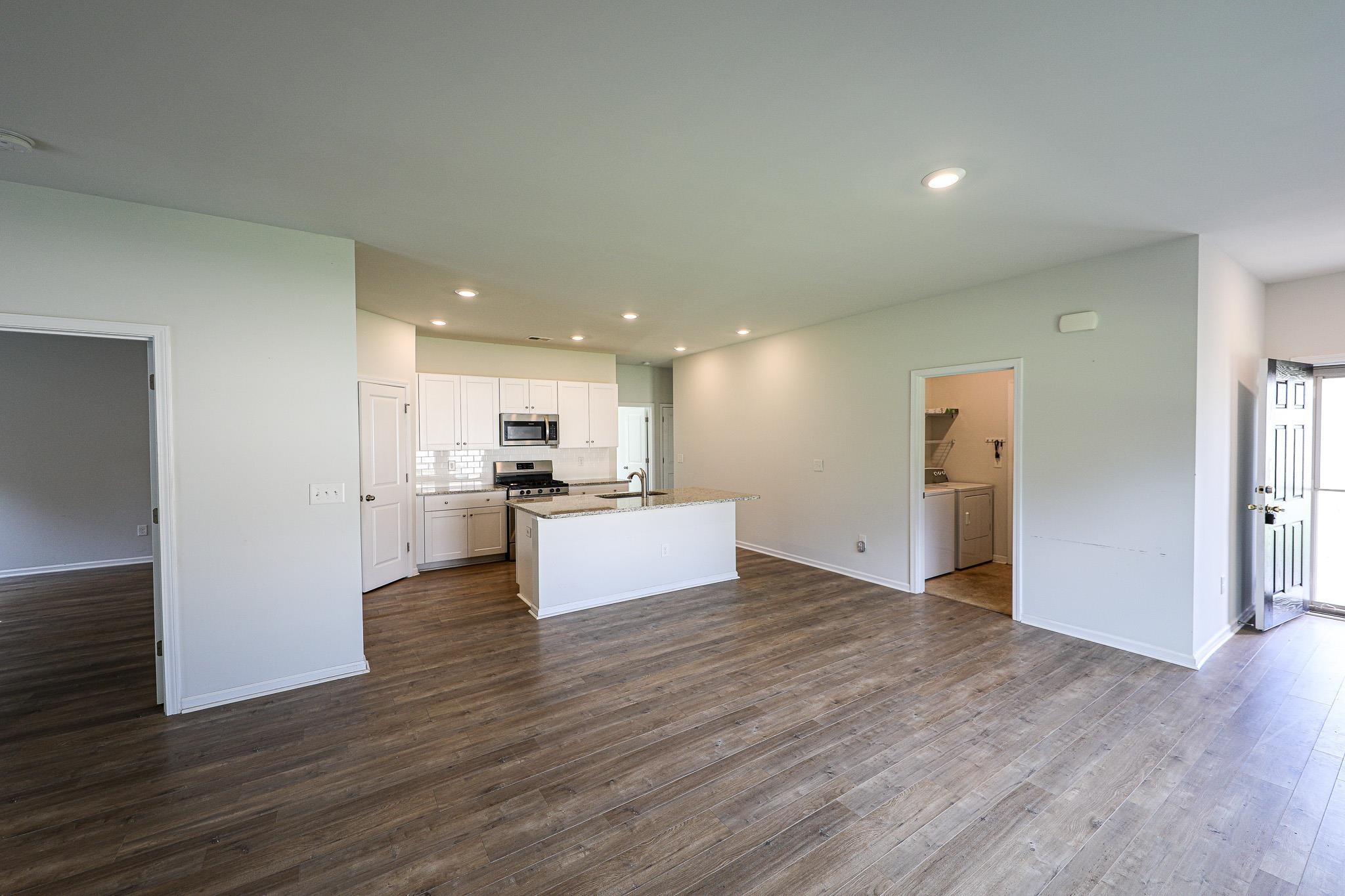 543 Carrick Loop Property Photo 2