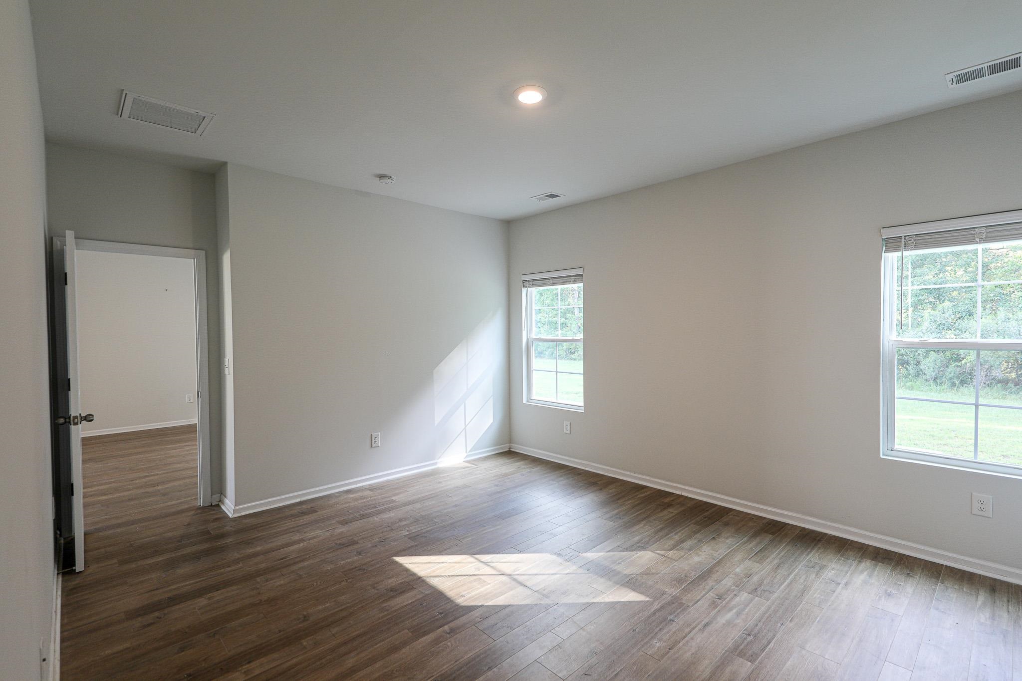 543 Carrick Loop Property Photo 11