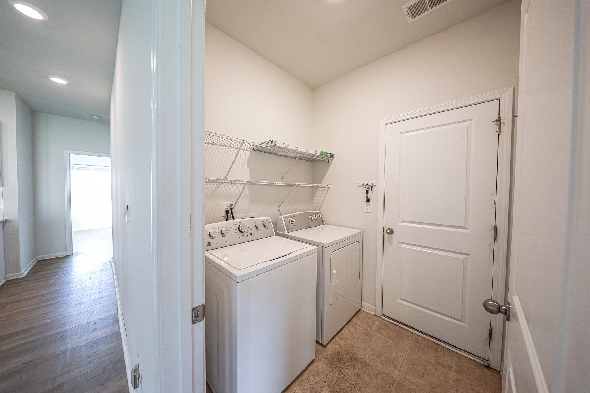 543 Carrick Loop Property Photo 22