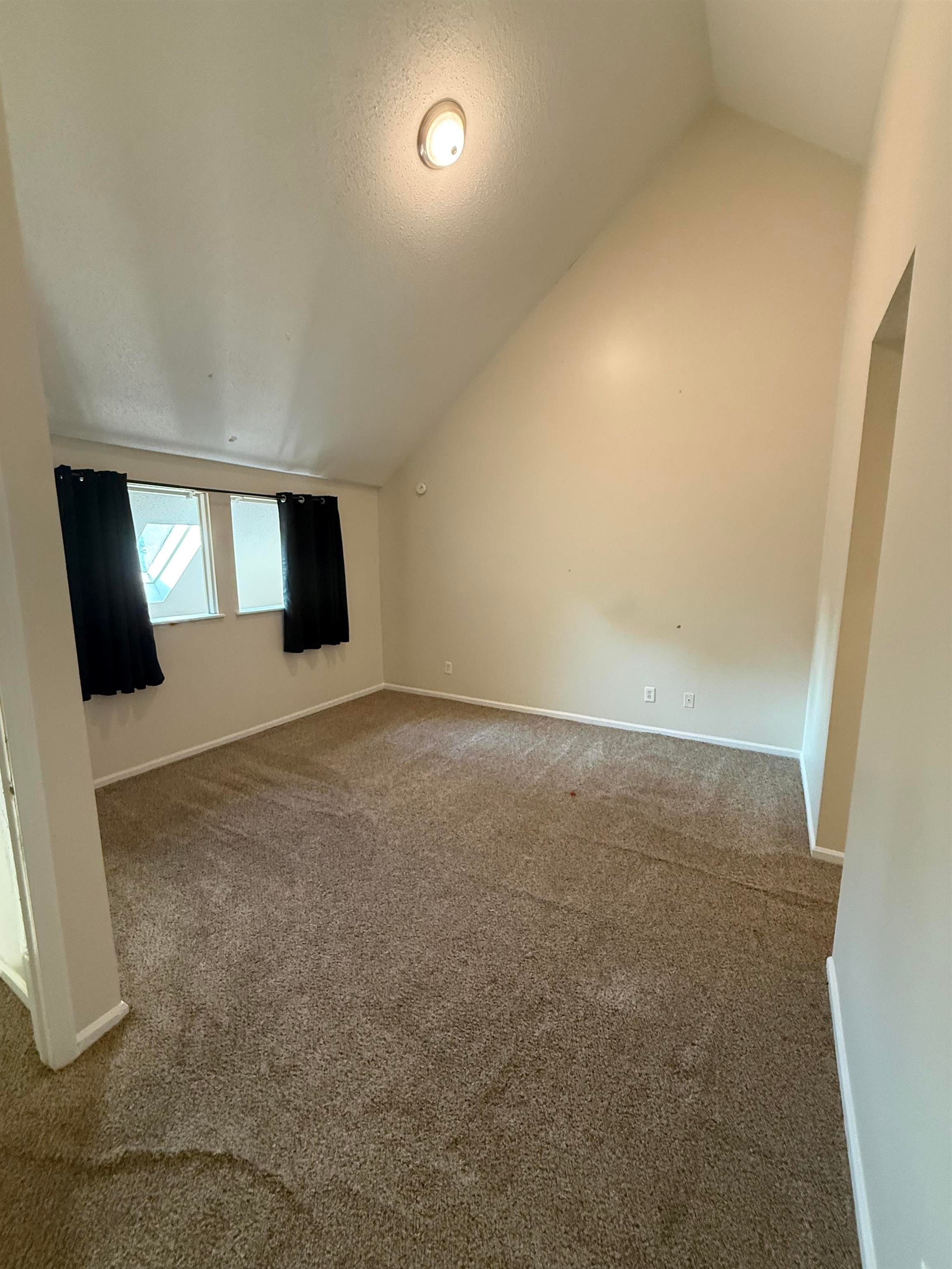 411 Cambridge Circle Property Photo 8