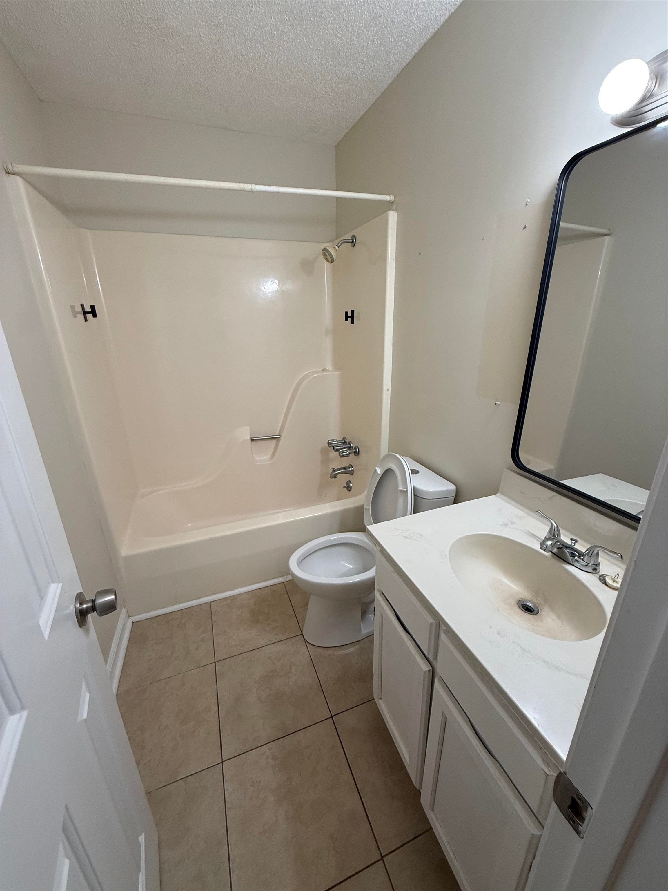 411 Cambridge Circle Property Photo 9