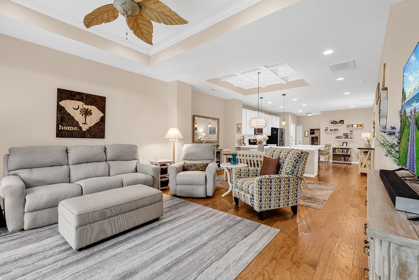 120 Queens Cove Place Property Photo 3