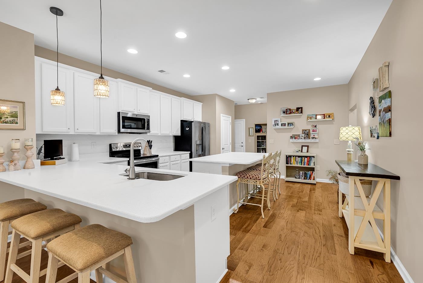 120 Queens Cove Place Property Photo 13