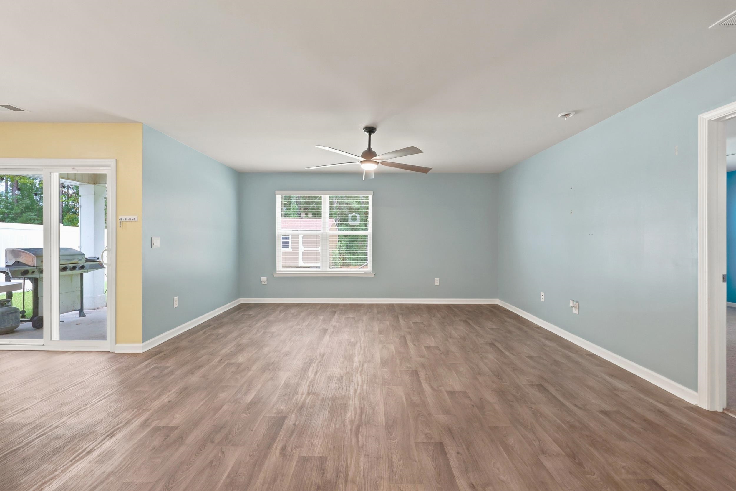 548 Talisman Trail Property Photo 4
