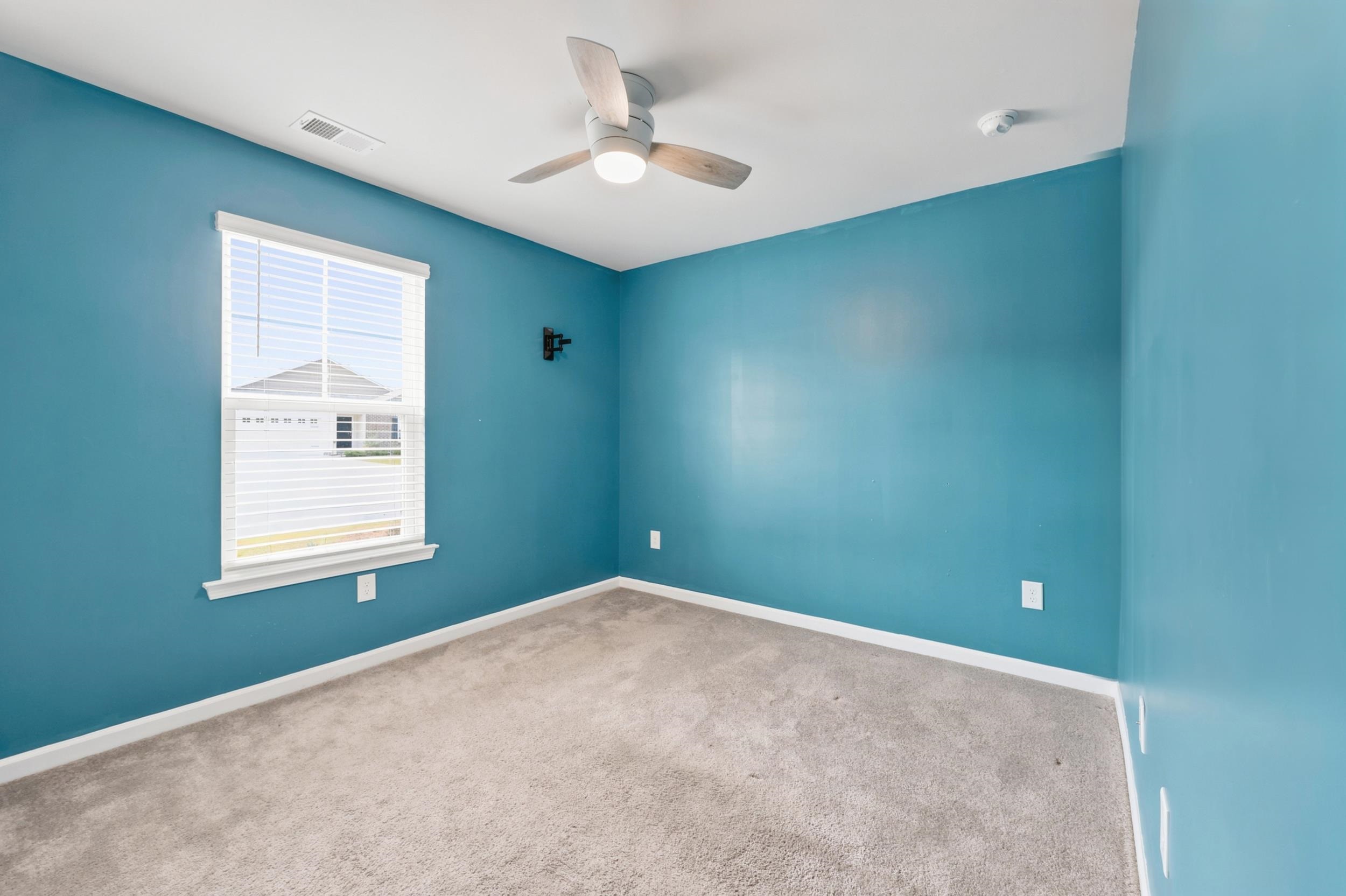 548 Talisman Trail Property Photo 9