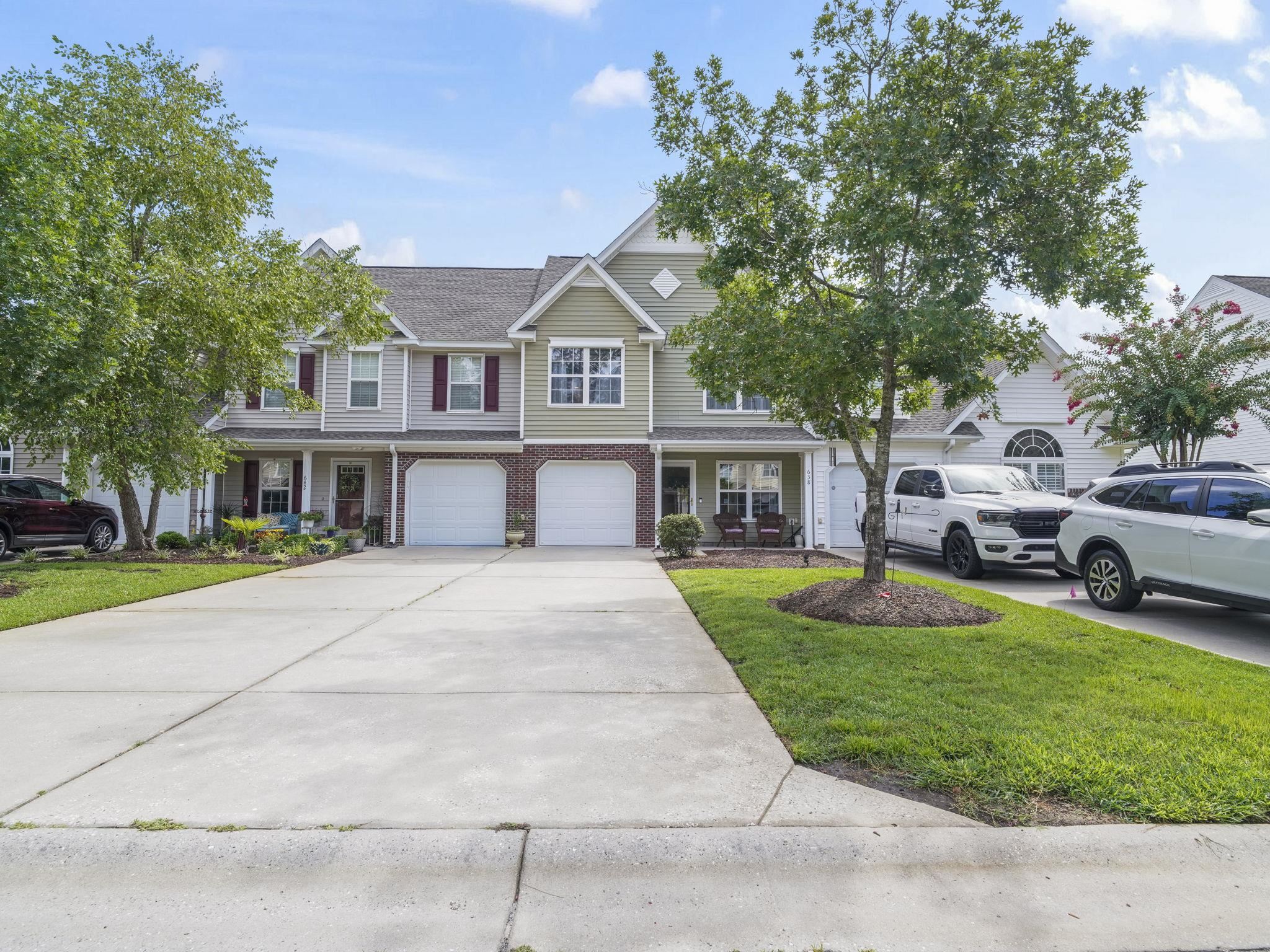 638 Riverward Dr. Property Photo 1