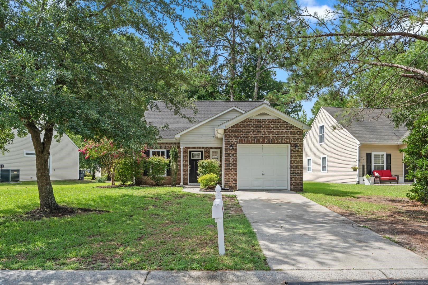 121 Bellegrove Dr. Property Photo 1
