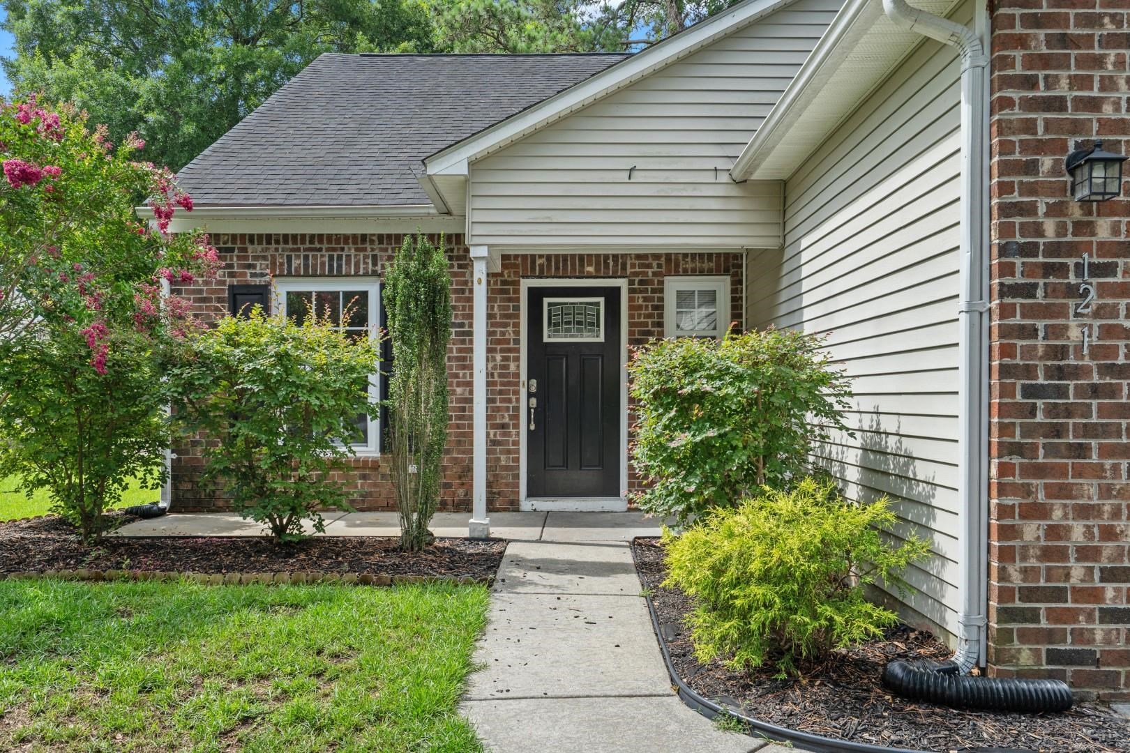 121 Bellegrove Dr. Property Photo 3