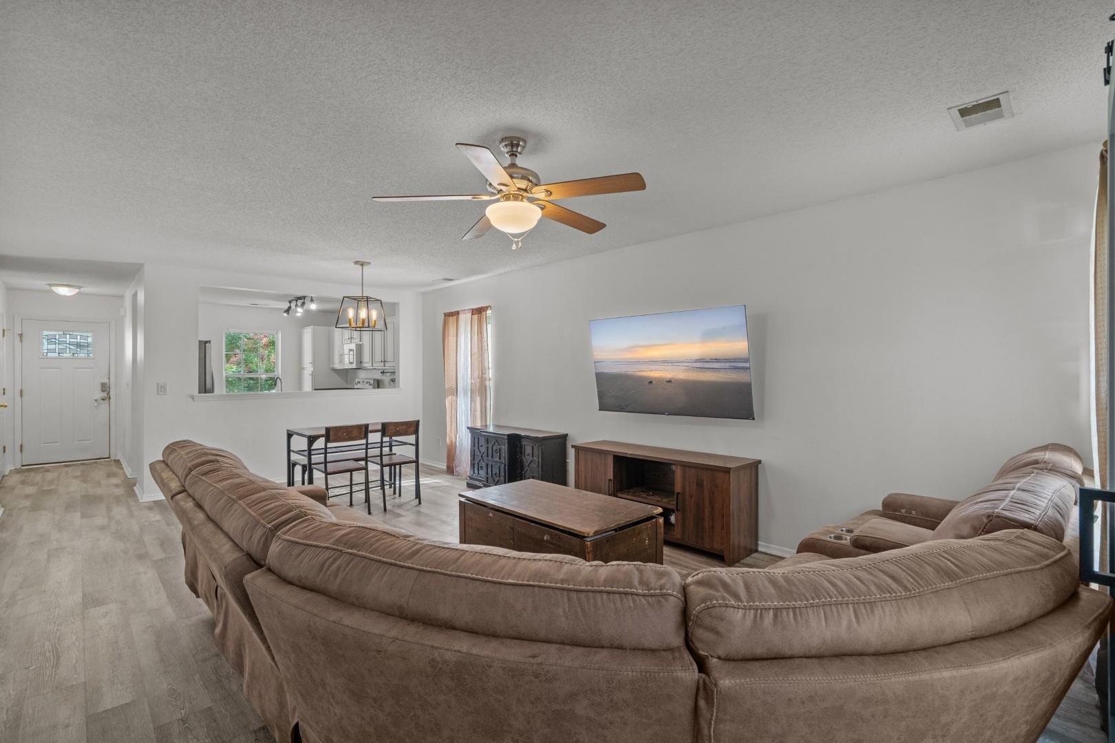 121 Bellegrove Dr. Property Photo 10
