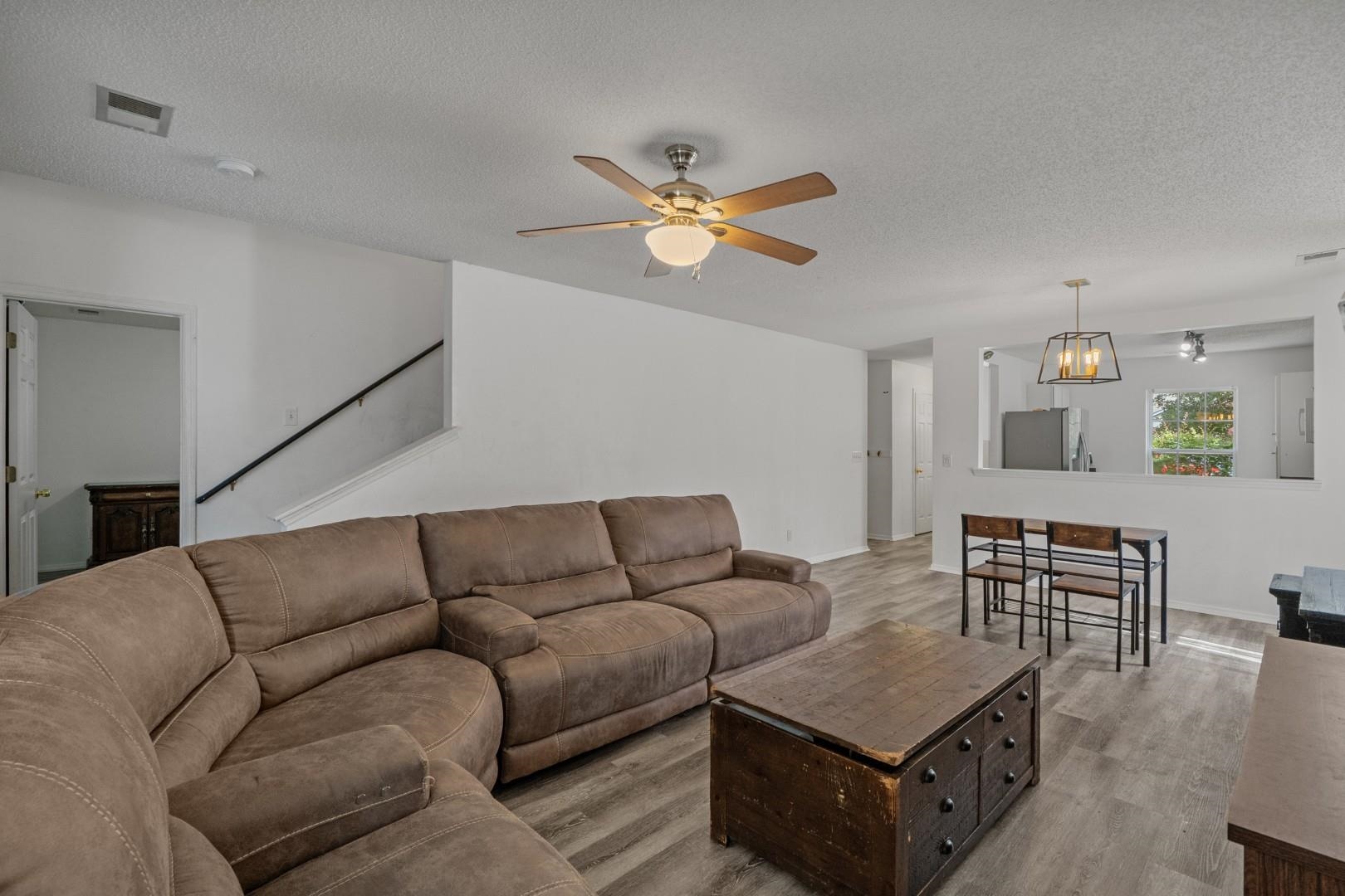 121 Bellegrove Dr. Property Photo 11