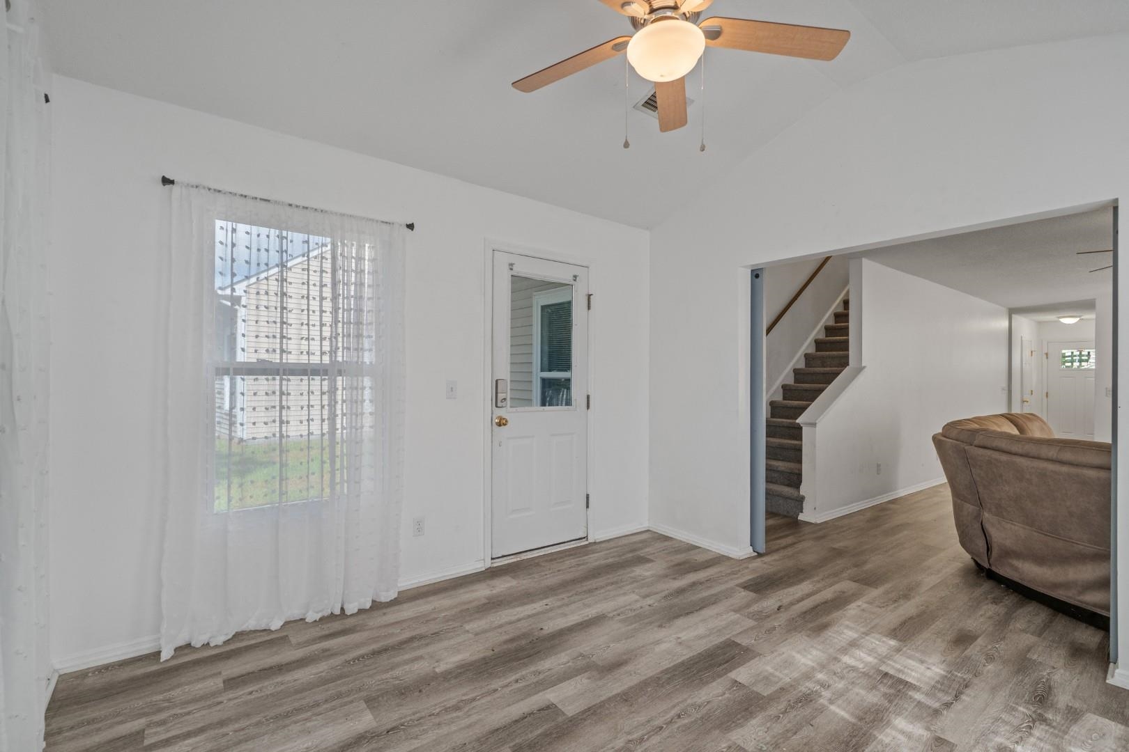 121 Bellegrove Dr. Property Photo 13