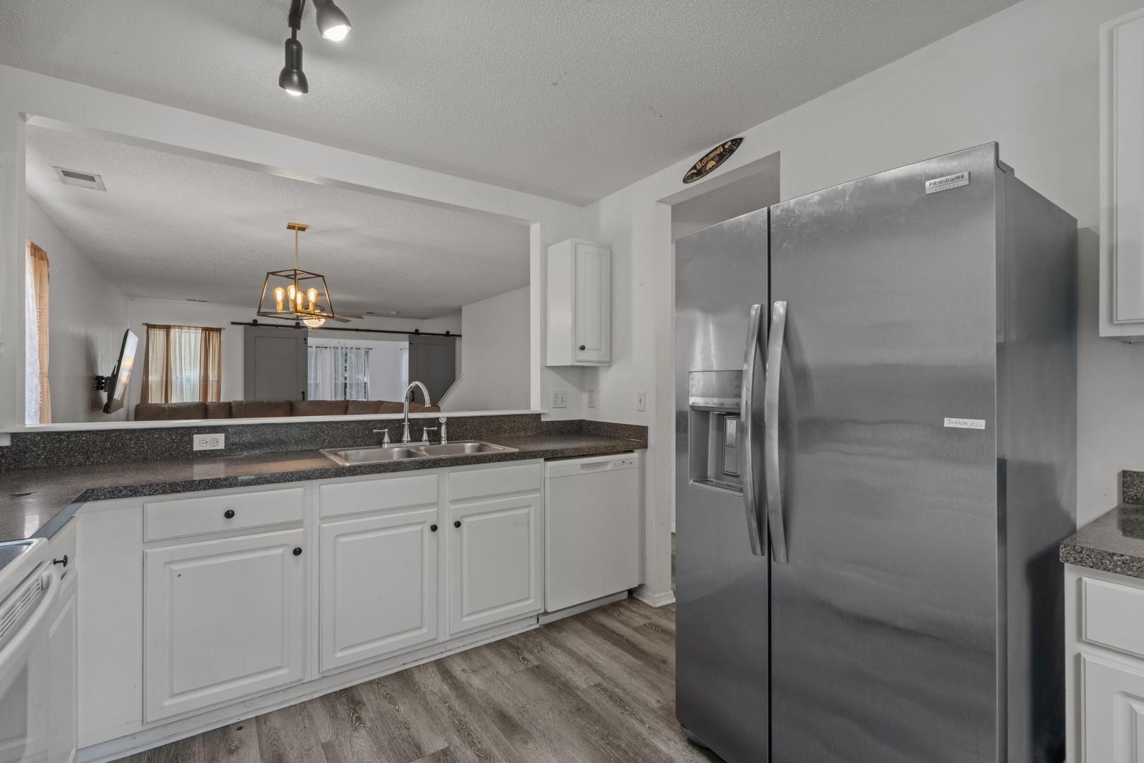 121 Bellegrove Dr. Property Photo 18