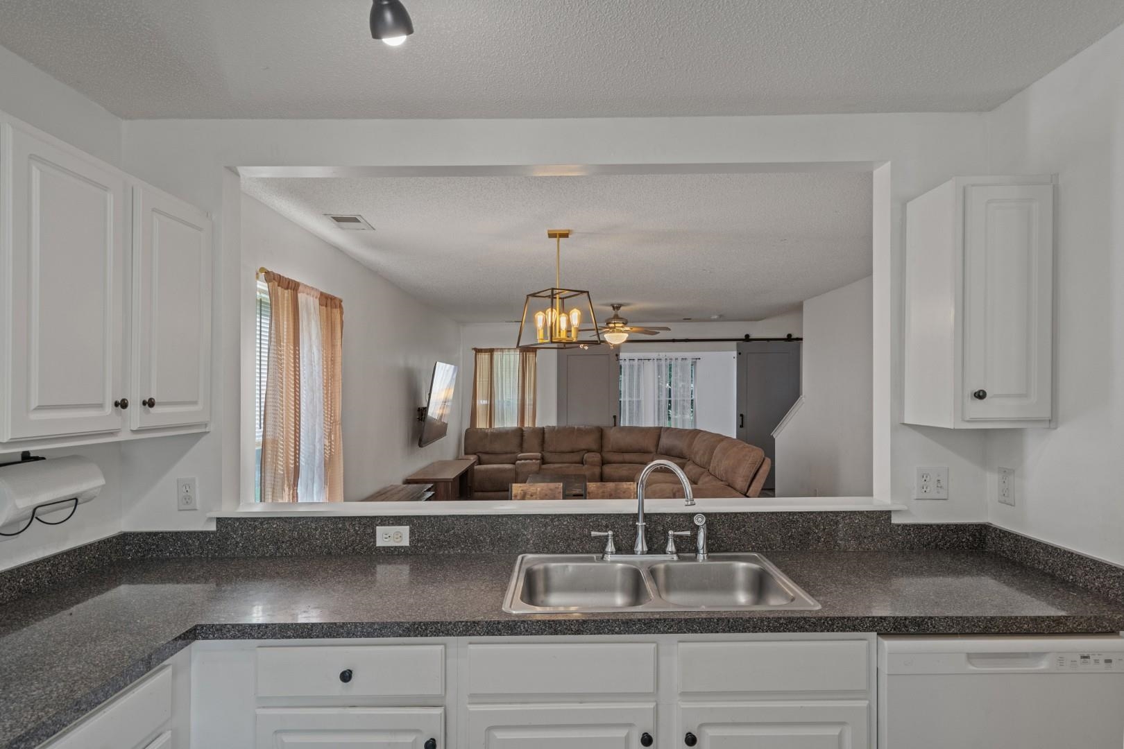 121 Bellegrove Dr. Property Photo 20